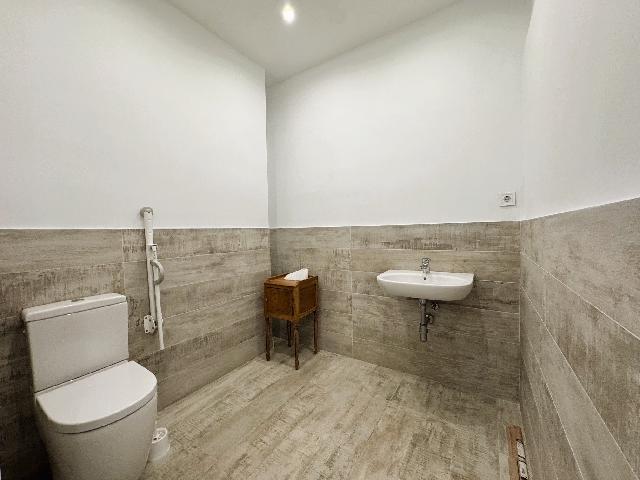 Imagen 6 Inmueble 305996 - Local Comercial en alquiler en Getxo / Calle Ibaigane. las Arenas. Getxo