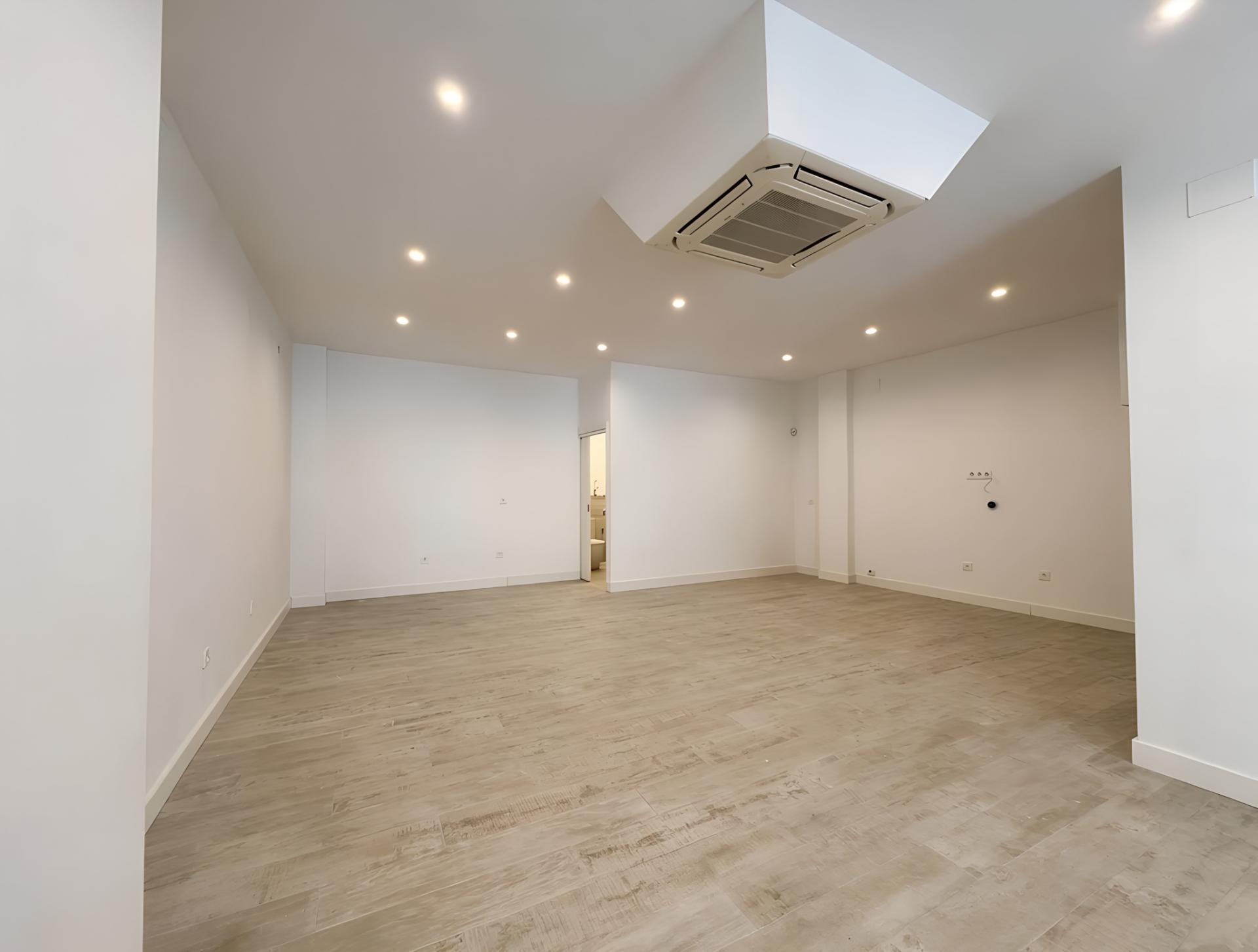 Imagen 2 Local Comercial en alquiler en Getxo / Calle Ibaigane. las Arenas. Getxo