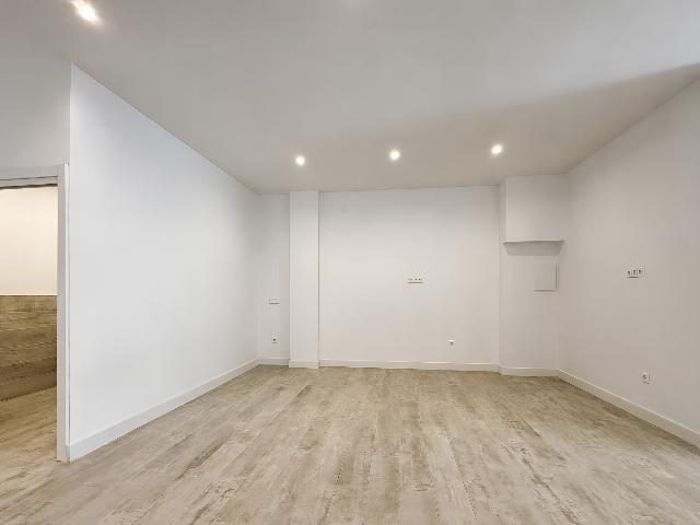 Imagen 4 Inmueble 305996 - Local Comercial en alquiler en Getxo / Calle Ibaigane. las Arenas. Getxo