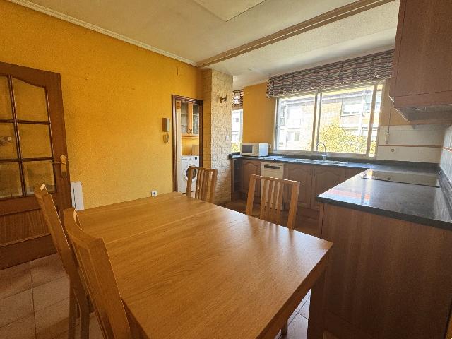 Imagen 5 Inmueble 306566 - Piso en venta en Leioa / Avenida Amaia. Romo