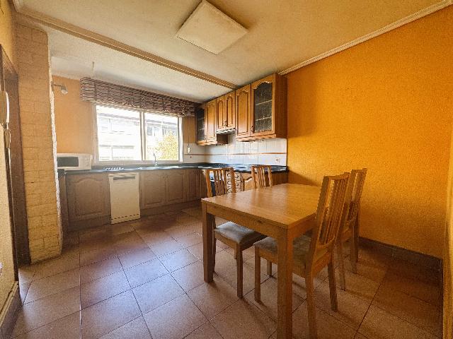 Imagen 6 Inmueble 306566 - Piso en venta en Leioa / Avenida Amaia. Romo