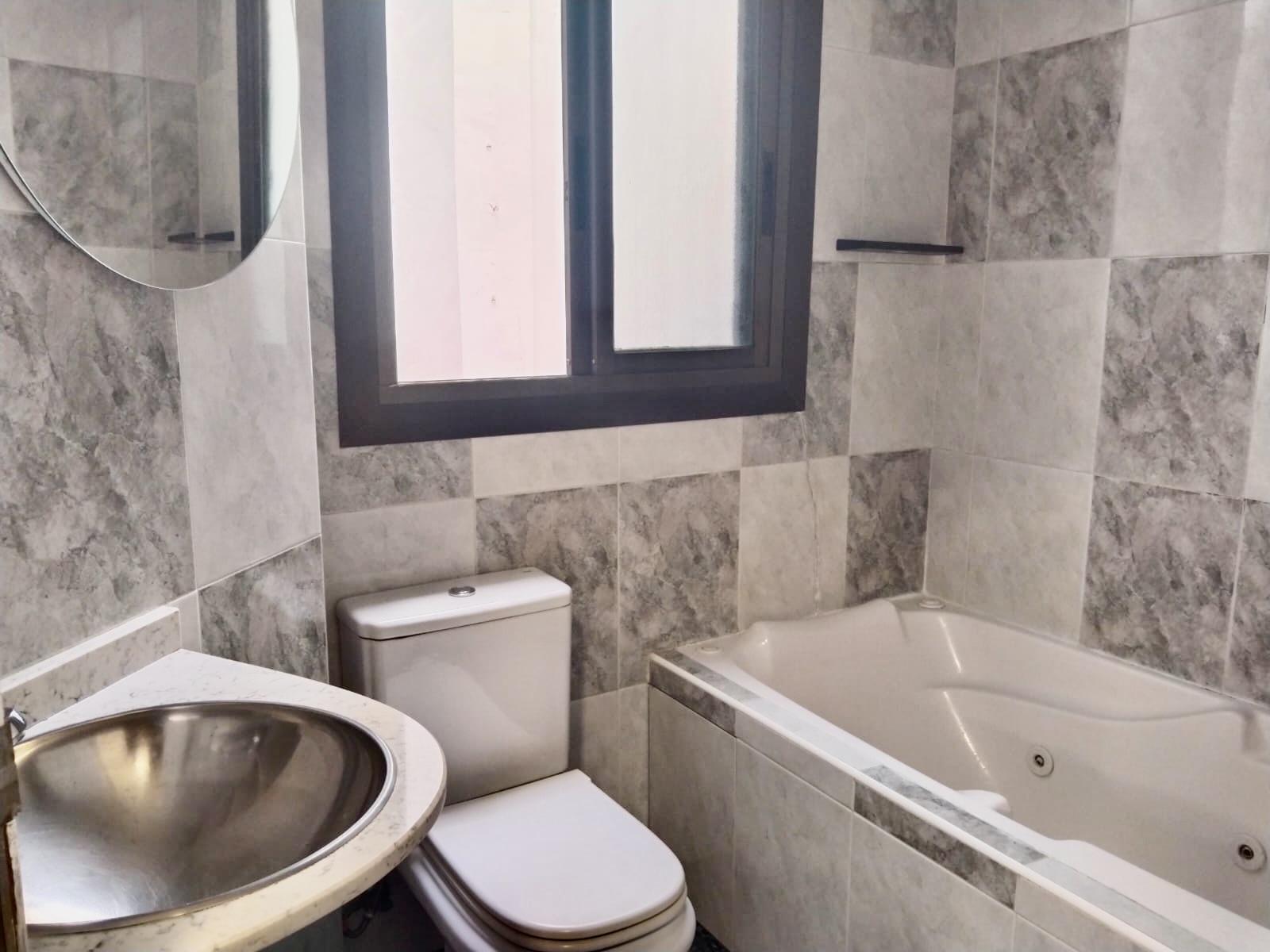 Imagen 16 Piso en alquiler en Donostia-San Sebastián / Sagües, barrio de Gros