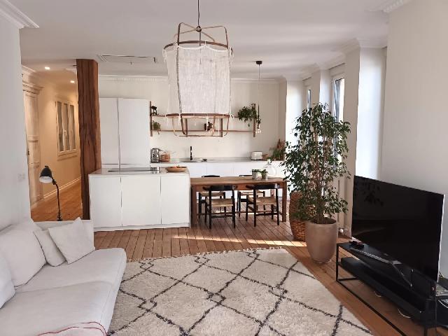 Imagen 2 Inmueble 284123 - Piso en venta en Donostia-San Sebastián / Calle Larramendi, centro