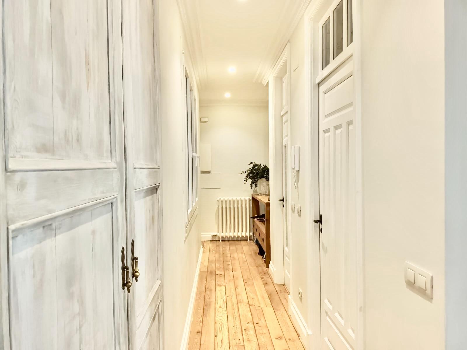 Imagen 4 Piso en venta en Donostia-San Sebastián / Calle Larramendi, centro