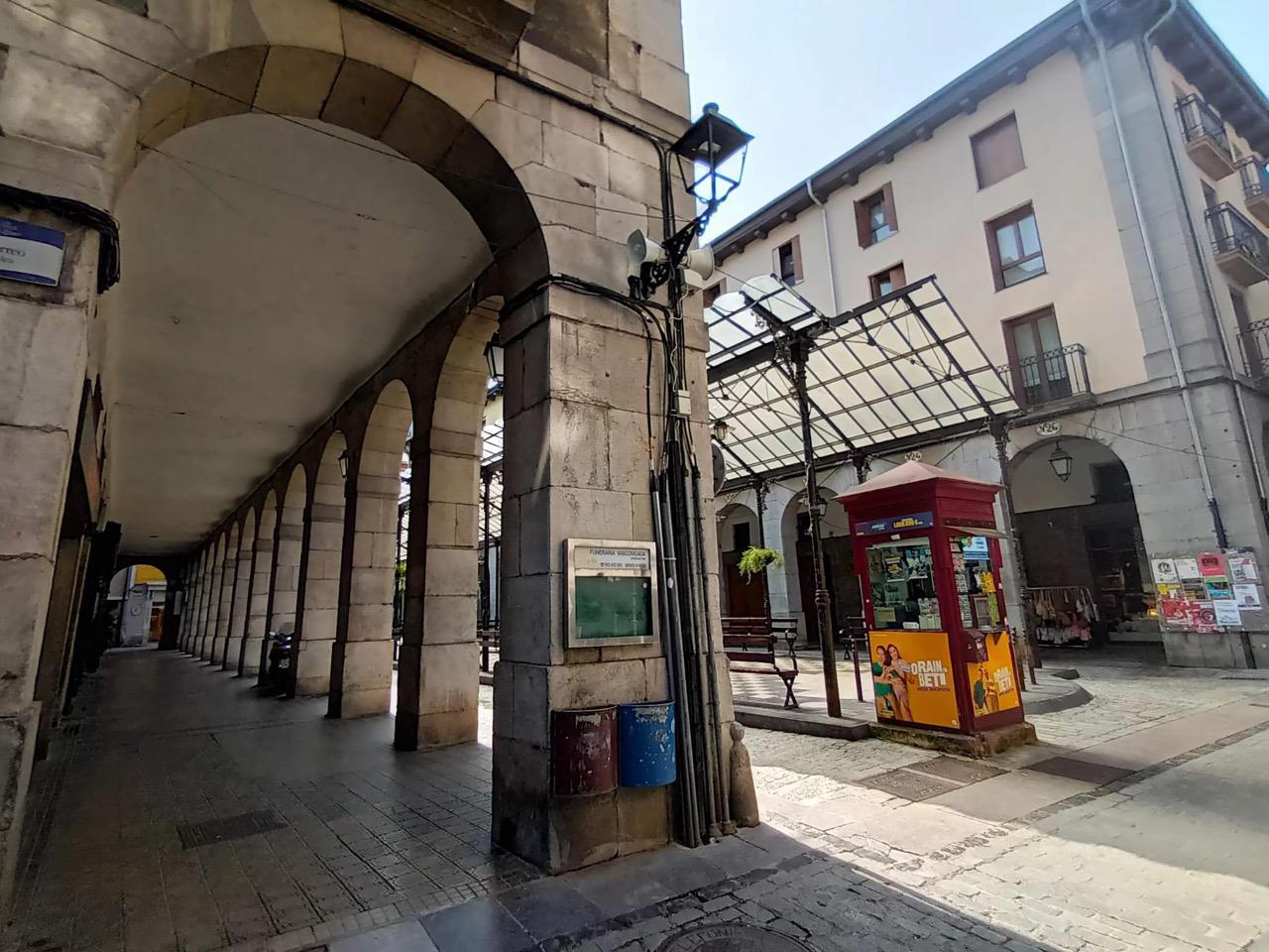 Imagen 2 Local Comercial en venta en Tolosa / Centro de Tolosa, calle Leiza