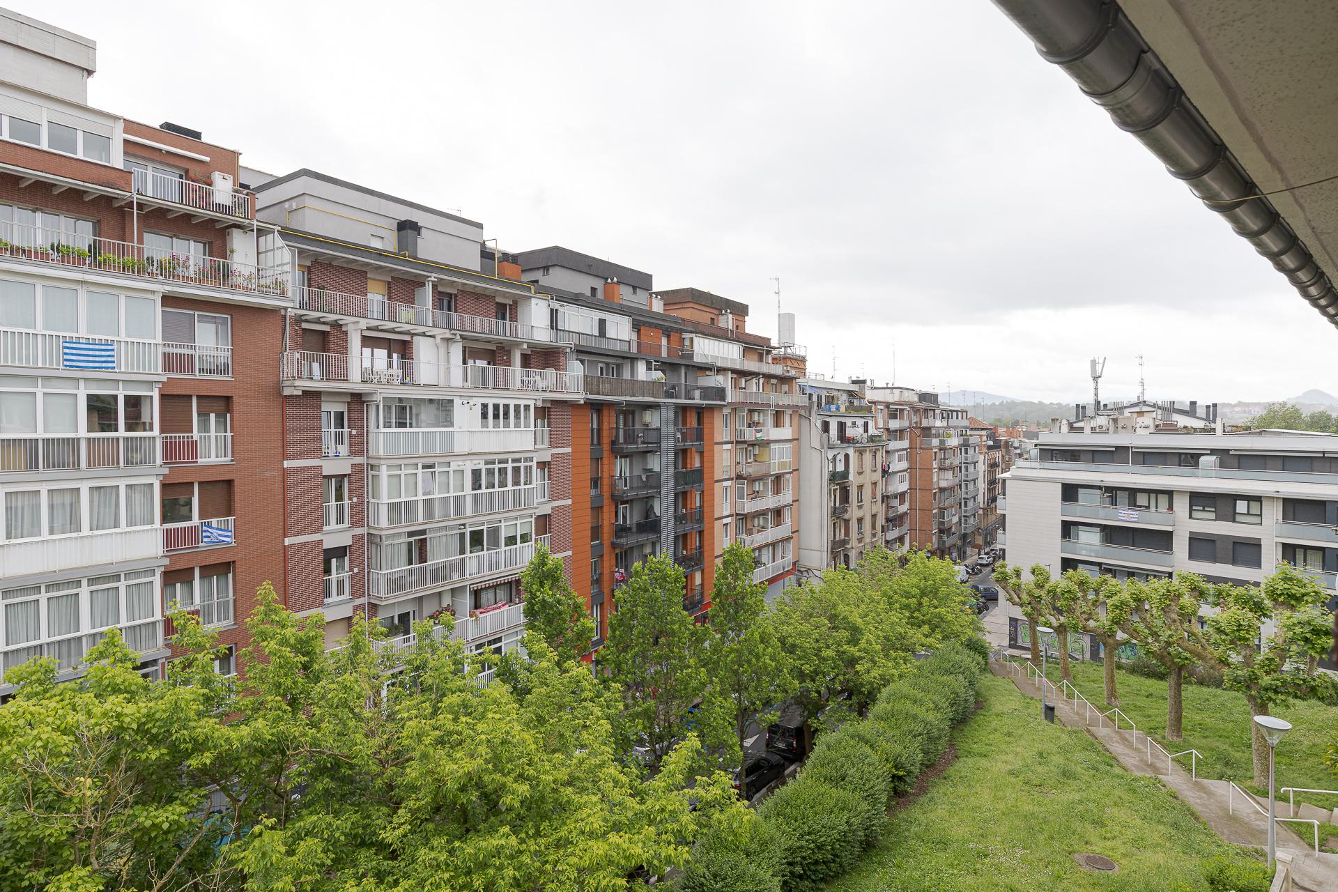 Imagen 17 Piso en venta en Donostia-San Sebastián / Barrio de Egia, Donostia