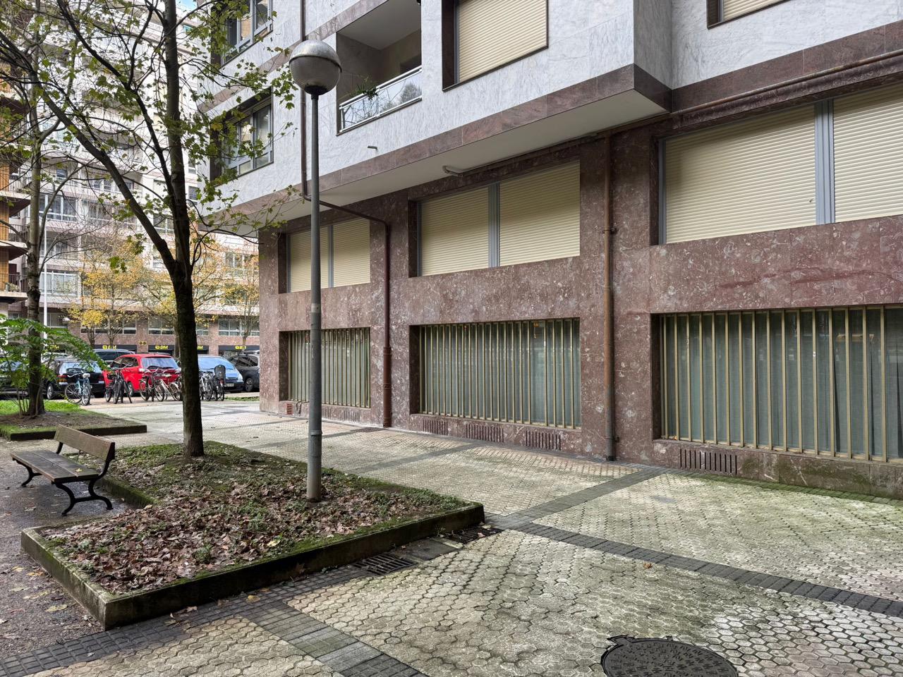 Imagen 1 Local Comercial en venta en Donostia-San Sebastián / Barrio de Amara, Donostia