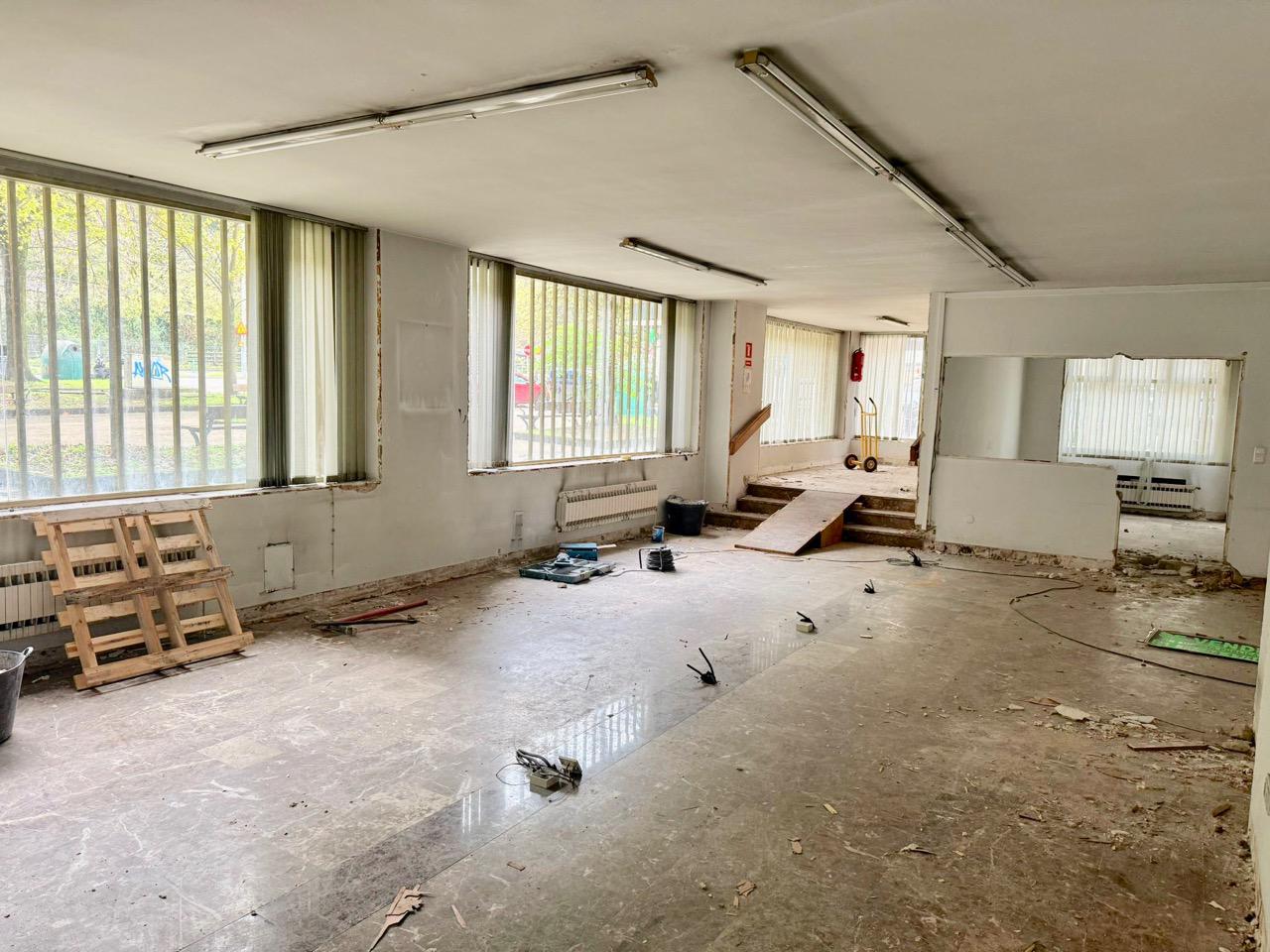 Imagen 3 Local Comercial en venta en Donostia-San Sebastián / Barrio de Amara, Donostia