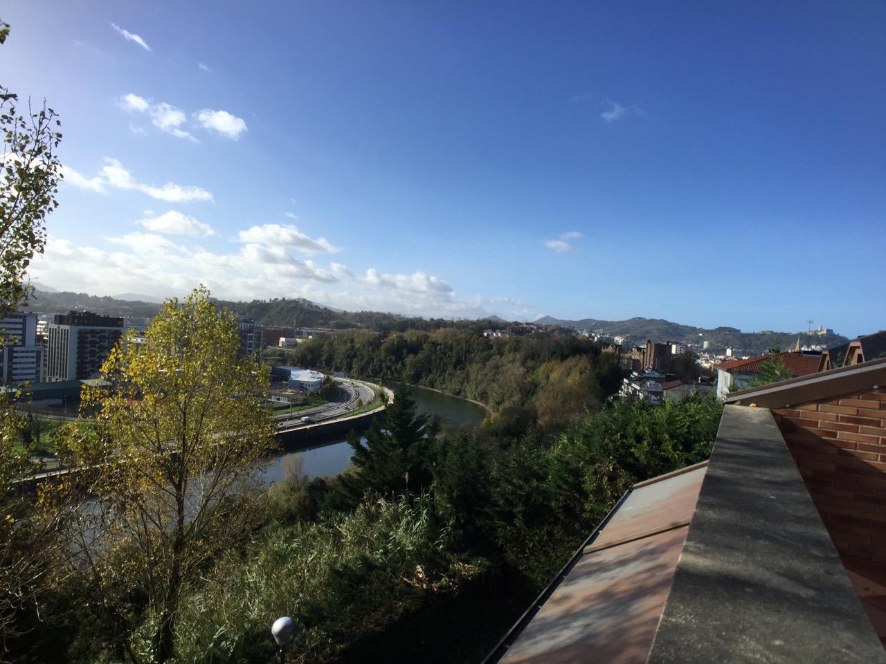 Imagen 3 Casa Pareada en venta en Donostia-San Sebastián / Barrio de Egia, Donostia