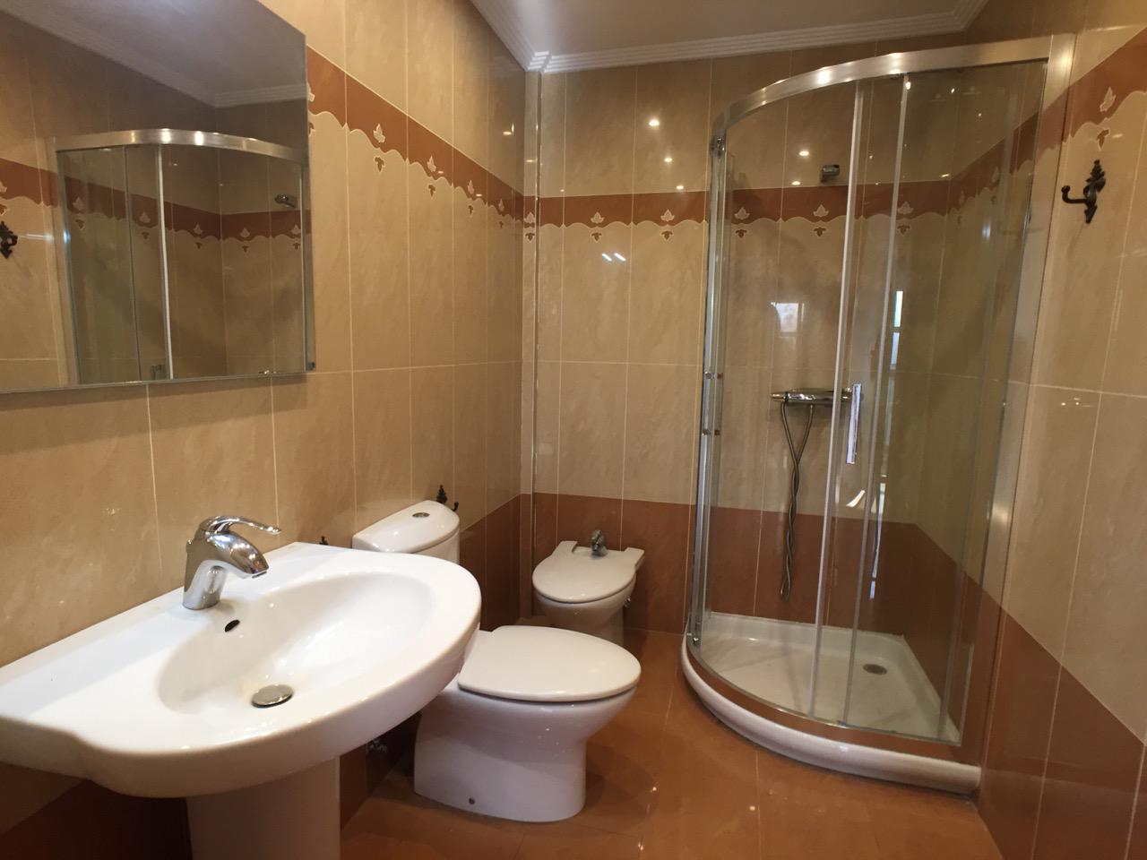 Imagen 15 Casa Pareada en venta en Donostia-San Sebastián / Barrio de Egia, Donostia
