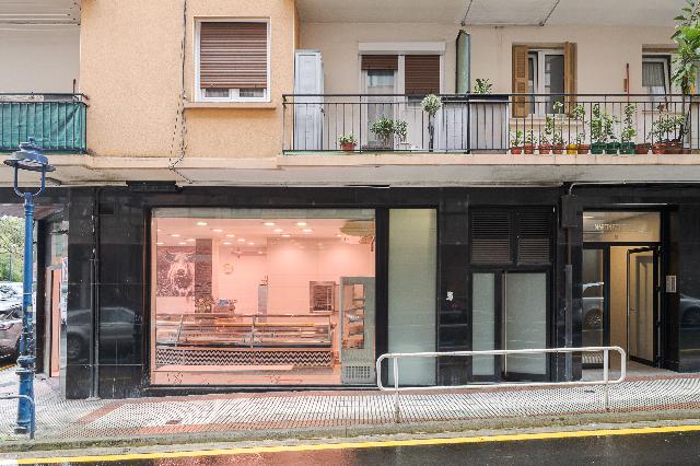 Imagen 2 Inmueble 300299 - Local Comercial en venta en Errenteria / Renteria, Gipuzkoa