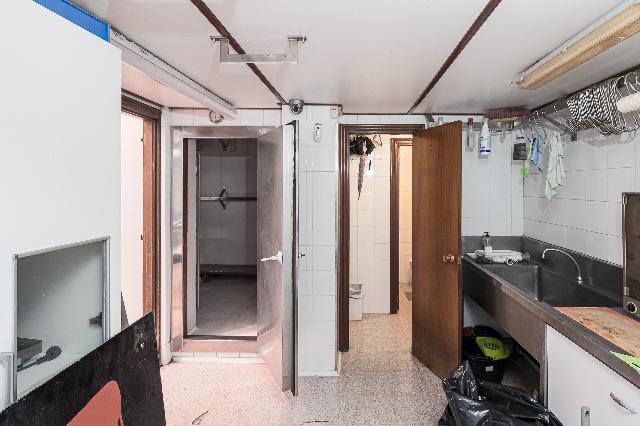 Imagen 10 Inmueble 300299 - Local Comercial en venta en Errenteria / Renteria, Gipuzkoa