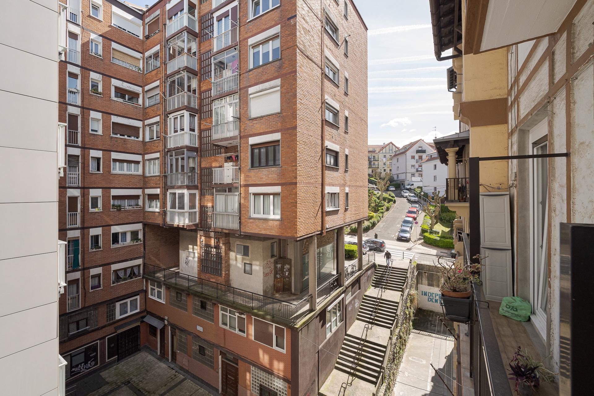 Imagen 18 Piso en venta en Donostia-San Sebastián / Barrio de Egia, Donostia