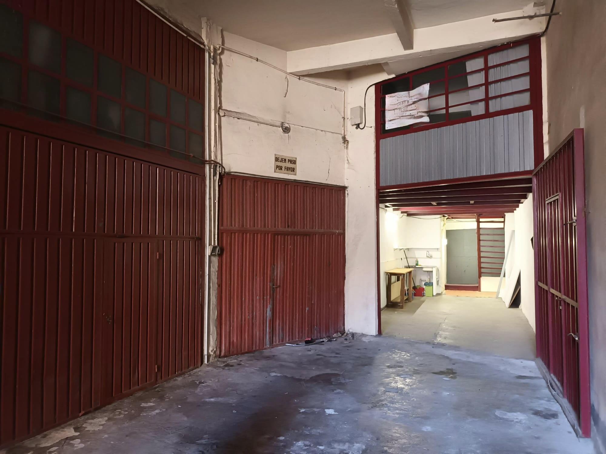 Imagen 8 Local Comercial en venta en Donostia-San Sebastián / En frente del reloj de Ategorrieta.