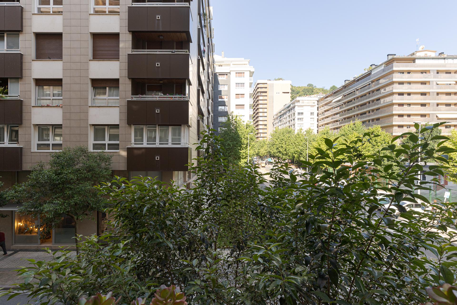 Imagen 21 Piso en venta en Donostia-San Sebastián / José María Salaberria, Amara