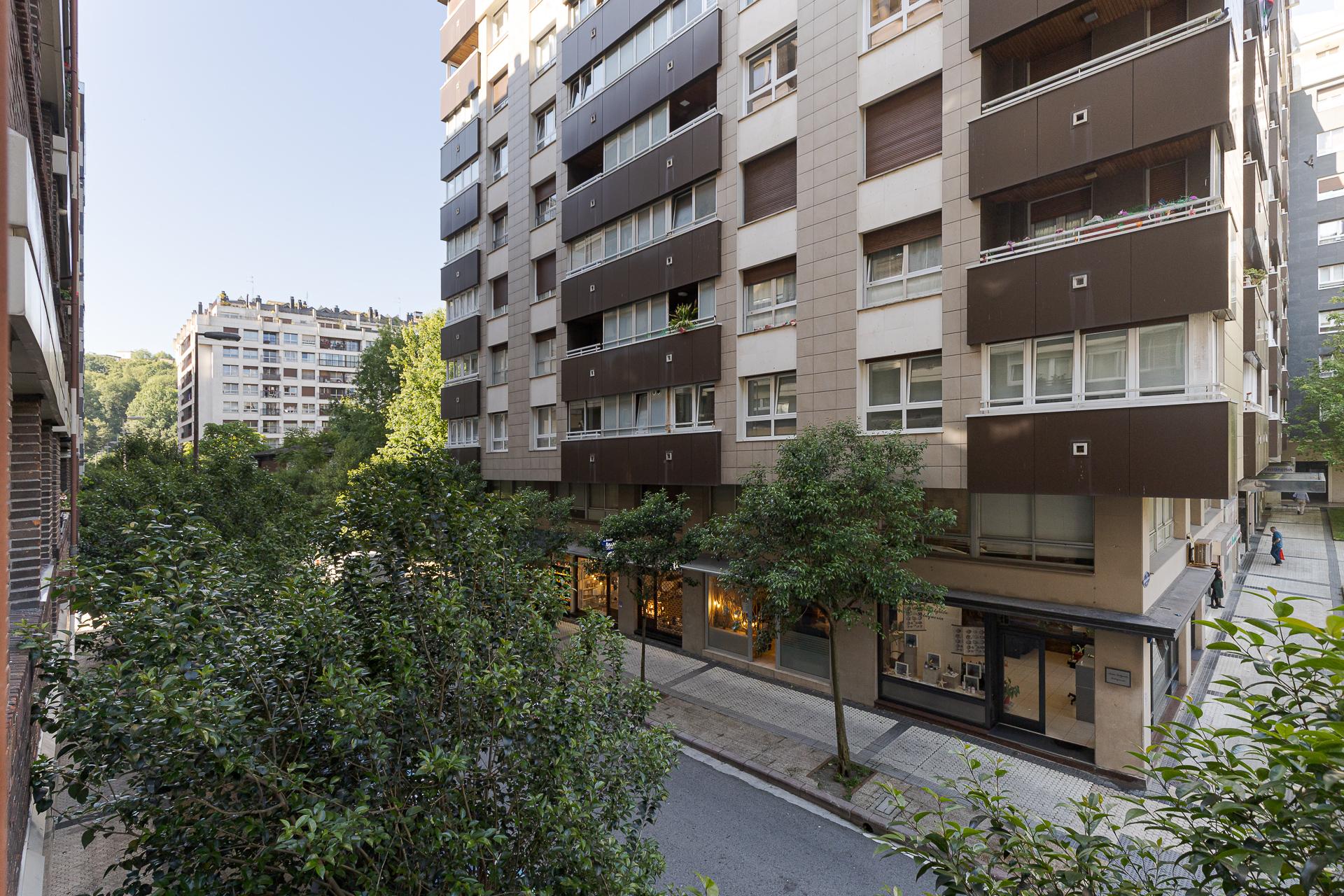 Imagen 19 Piso en venta en Donostia-San Sebastián / José María Salaberria, Amara