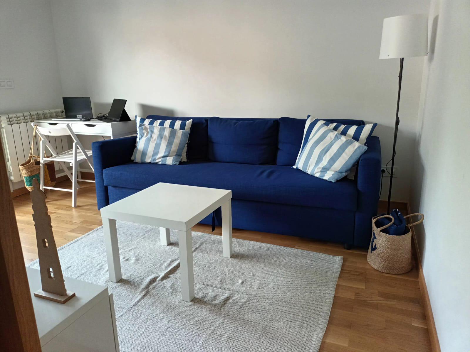 Imagen 2 Piso en alquiler en Donostia-San Sebastián / Barrio de Txomin Berri, Loiola