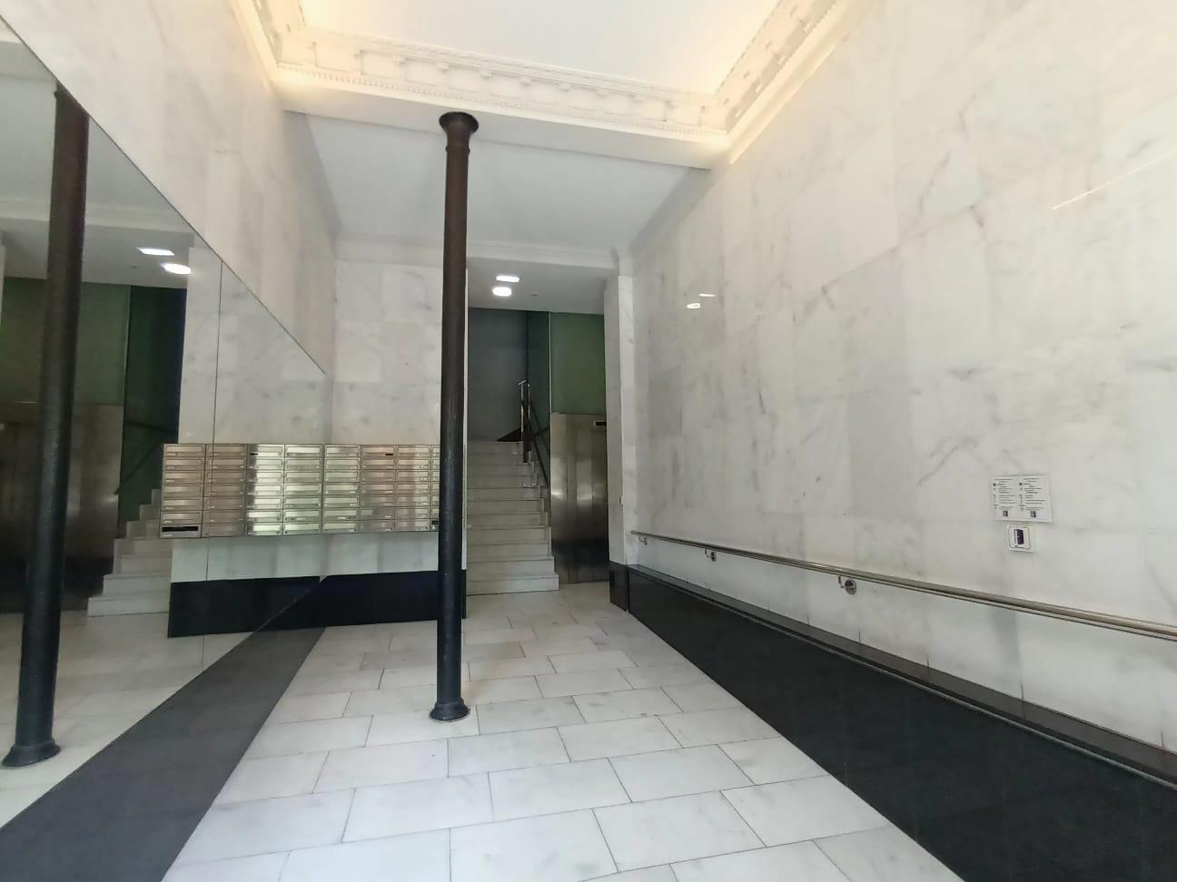 Imagen 13 Piso en venta en Donostia-San Sebastián / Calle Easo, centro