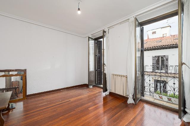 Imagen 8 Inmueble 306253 - Piso en venta en Donostia-San Sebastián / Centro, Donostia