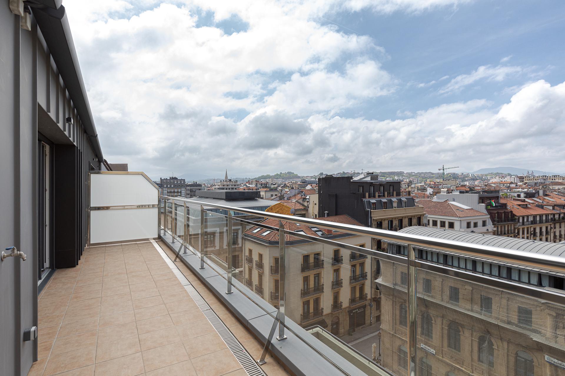 Imagen 5 Piso en alquiler en Donostia-San Sebastián / Parte Vieja, Donostia