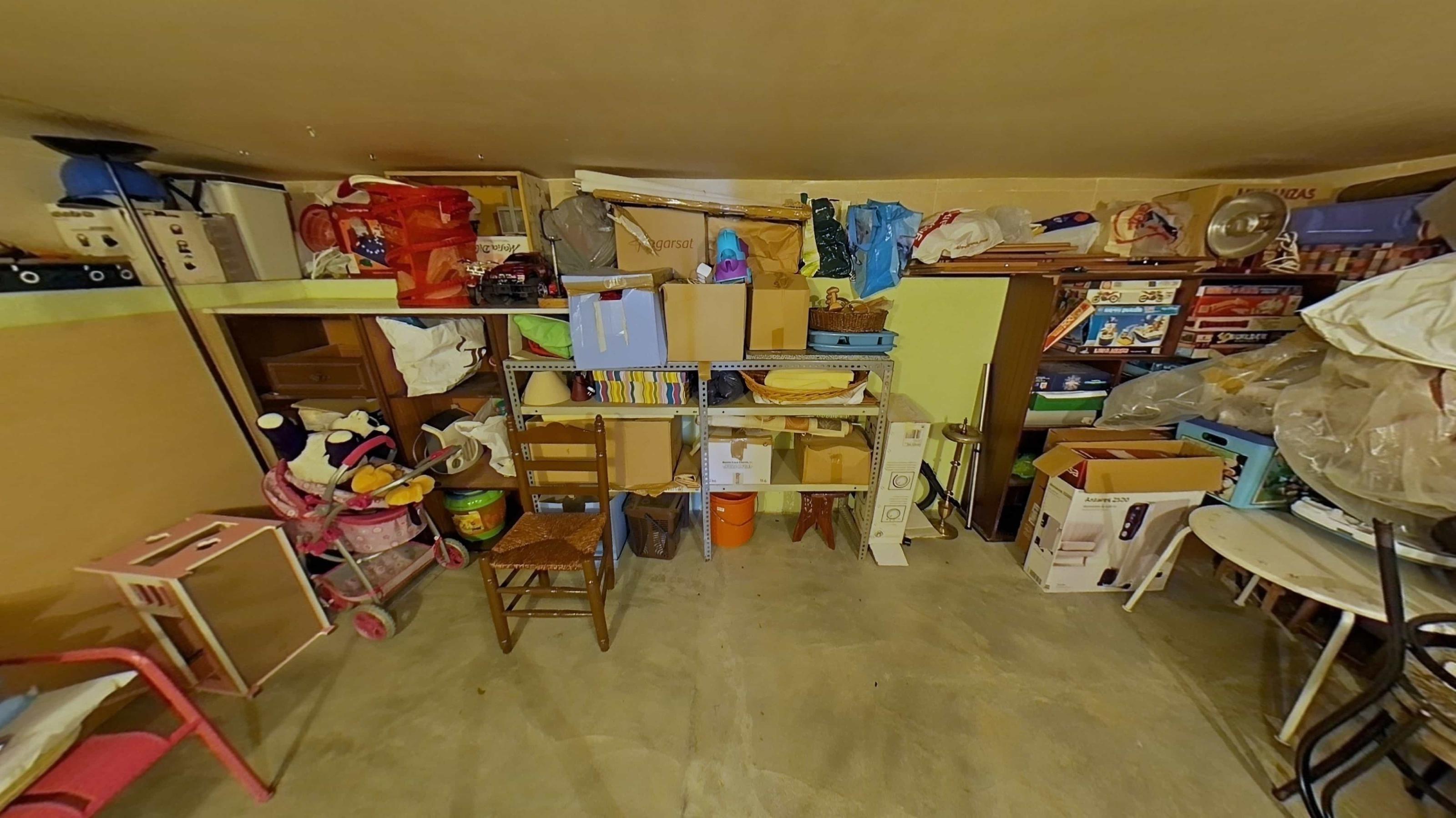 Imagen 28 Casa en venta en Torrelles De Foix / Ubicada en la Avenida principal de Can Coral.