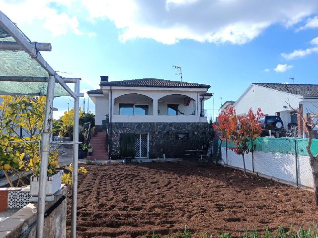 Imagen 30 Inmueble 299020 - Casa en venta en Torrelles De Foix / Ubicada en la Avenida principal de Can Coral.