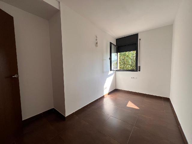 Imagen 23 Inmueble 299544 - Piso en venta en Sant Martí Sarroca / Cerca del consultorio medico 