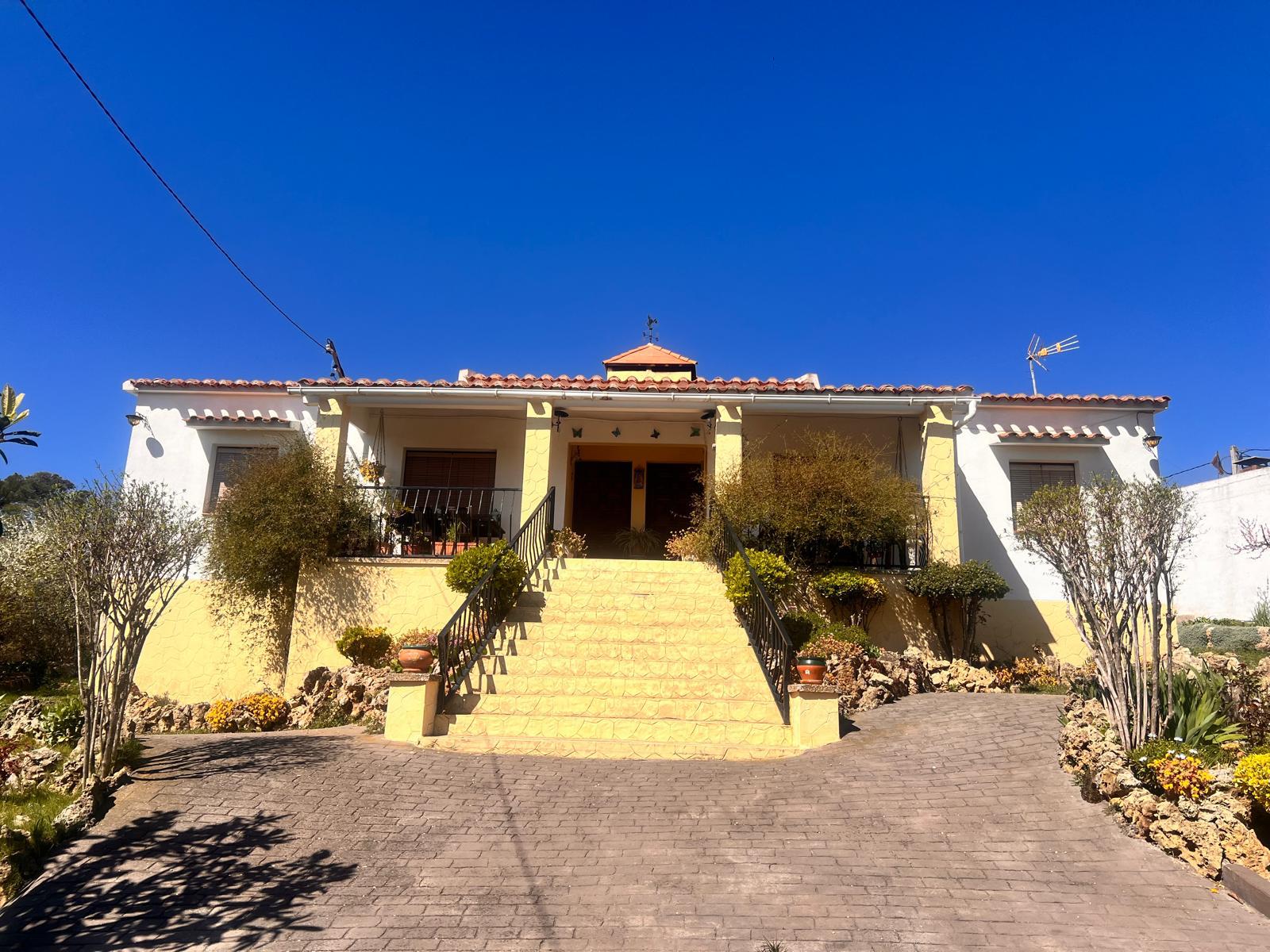 Imagen 1 Casa Pareada en venta en Torrelles De Foix / Plana de las Torres