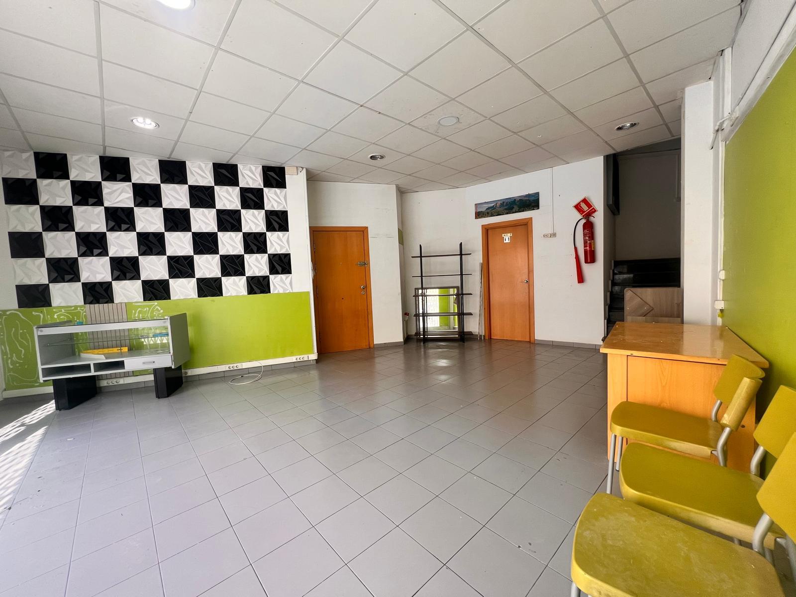 Imagen 3 Local Comercial en alquiler en Vilafranca Del Penedès / Barrio de La Barceloneta