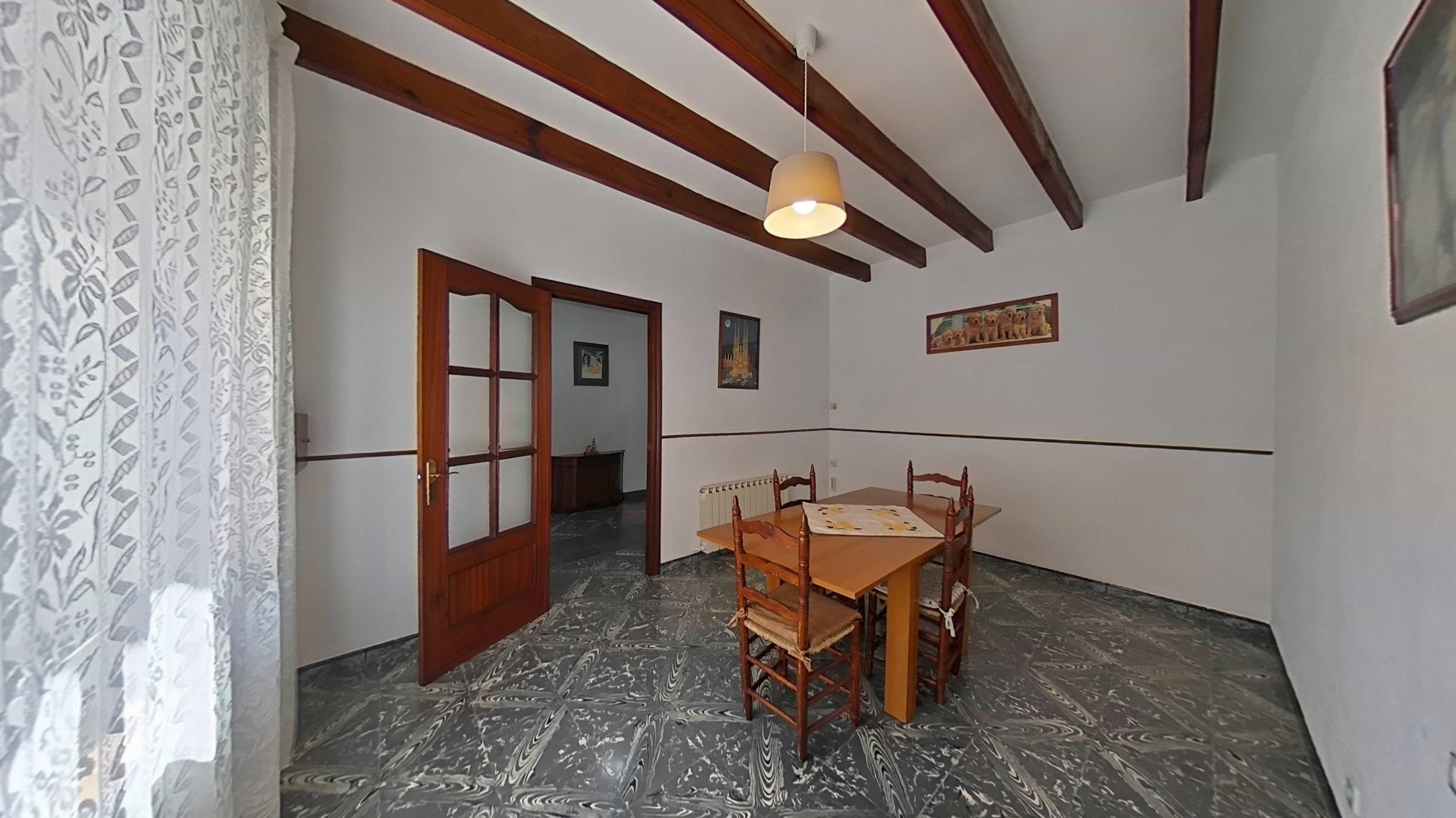 Imagen 7 Casa Rústica en venta en Castellví De La Marca / Muy próximo al centro de la localidad.