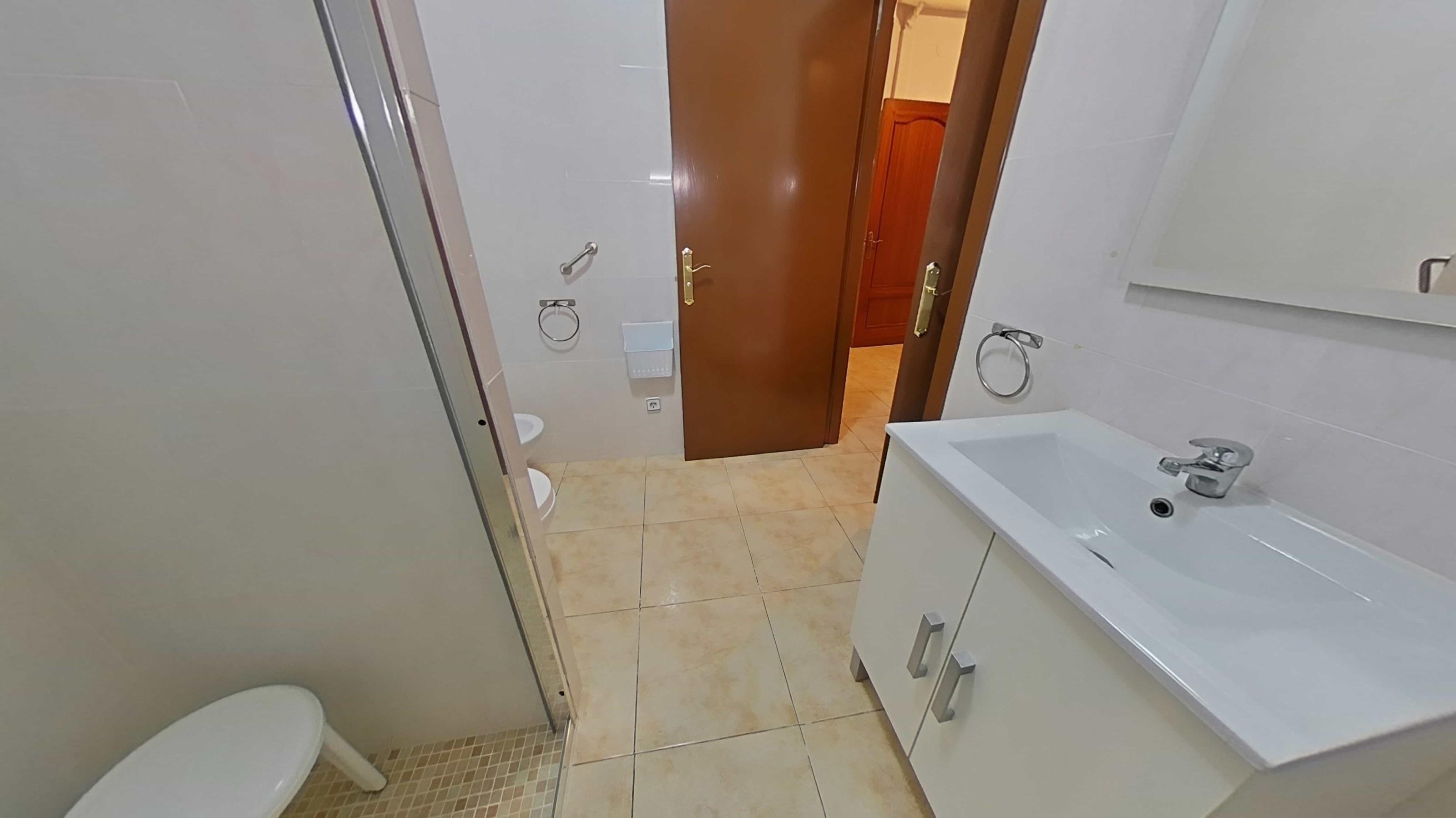 Imagen 11 Casa Rústica en venta en Castellví De La Marca / Muy próximo al centro de la localidad.