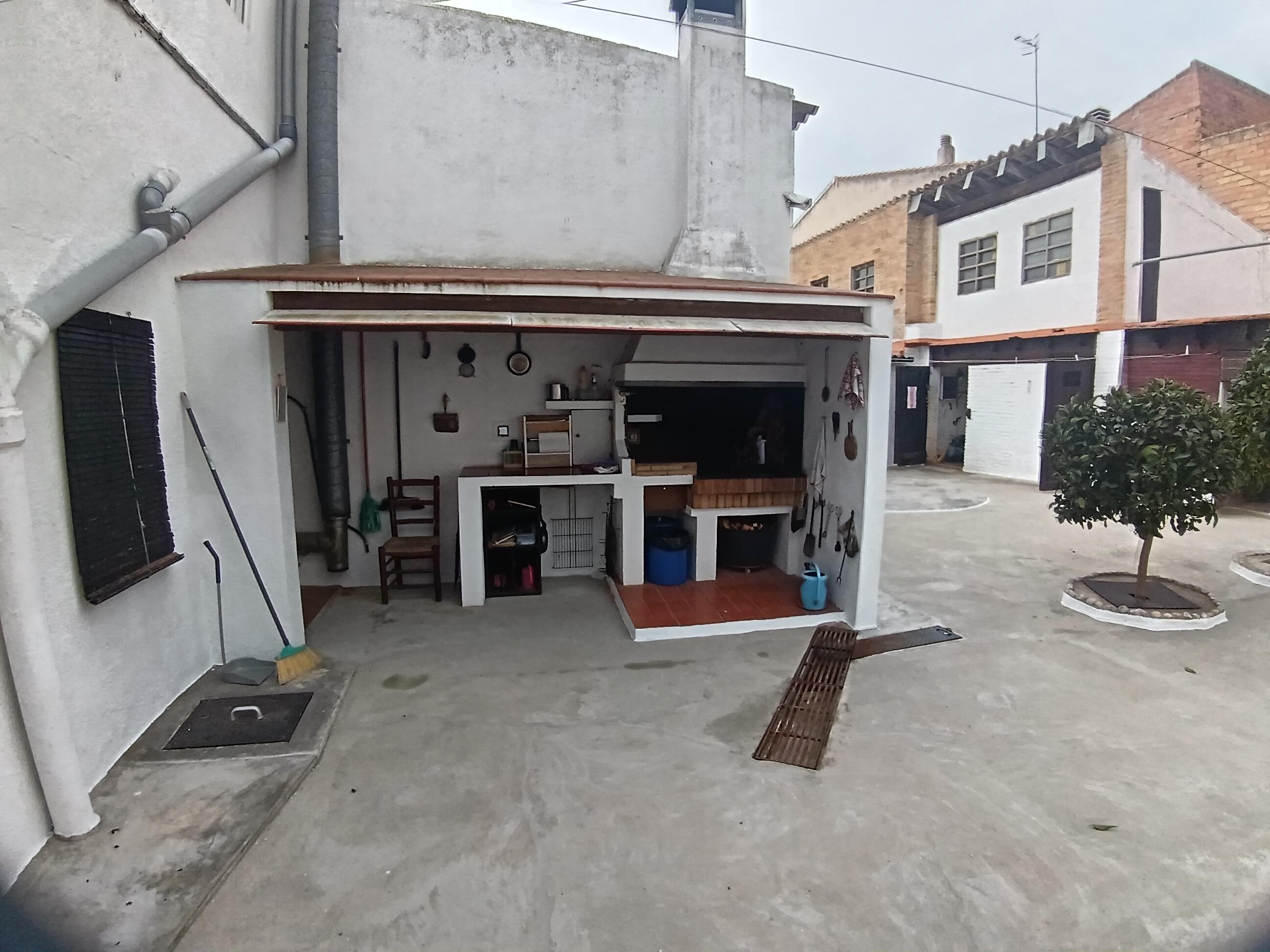 Imagen 22 Casa Rústica en venta en Castellví De La Marca / Muy próximo al centro de la localidad.