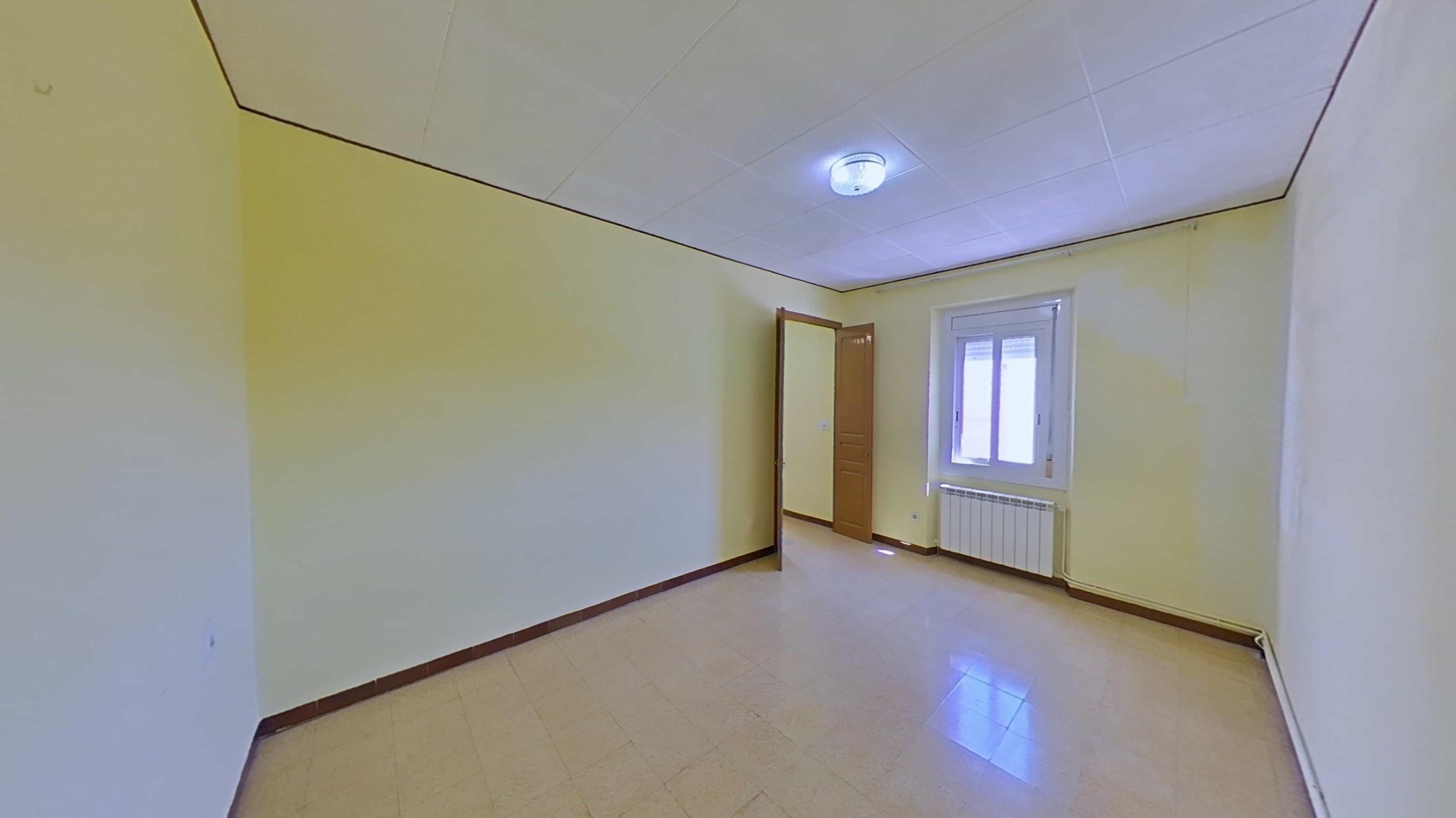 Imagen 26 Casa Rústica en venta en Castellví De La Marca / Muy próximo al centro de la localidad.