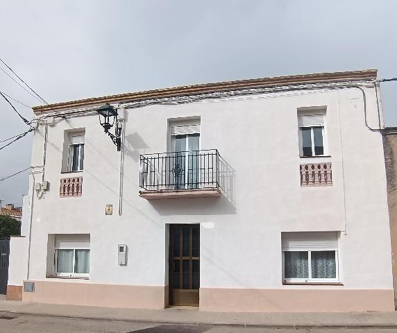 Imagen 1 Inmueble 301054 - Casa Rústica en venta en Castellví De La Marca / Muy próximo al centro de la localidad.
