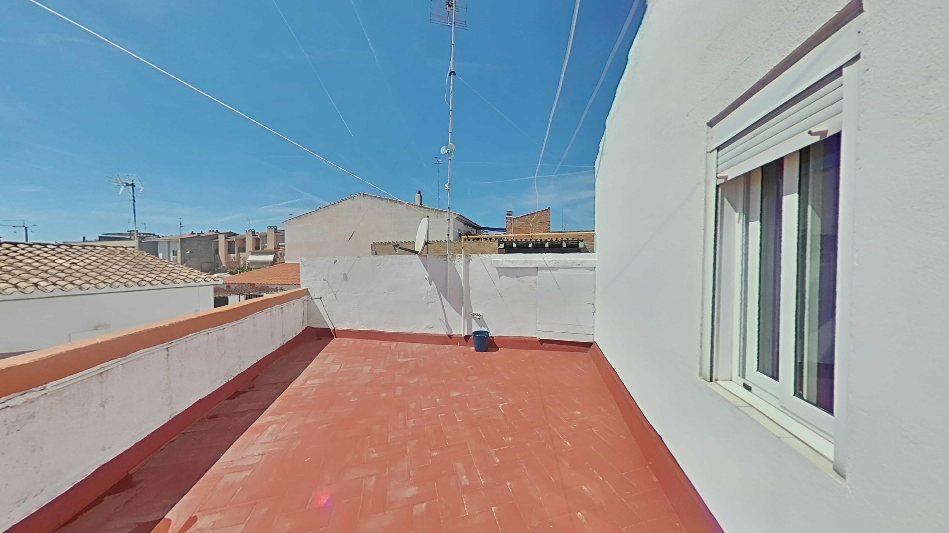 Imagen 36 Casa Rústica en venta en Castellví De La Marca / Muy próximo al centro de la localidad.