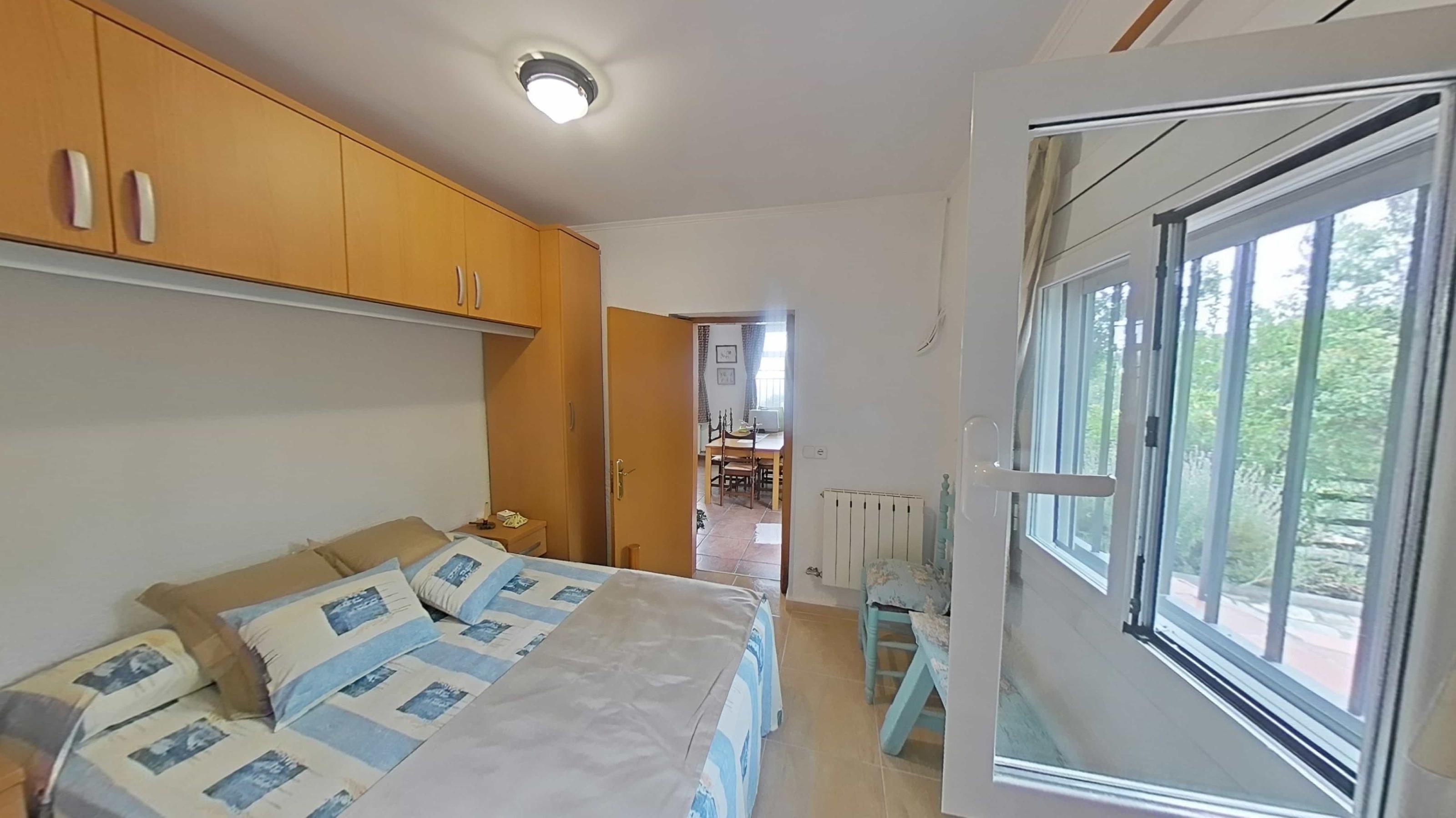 Imagen 4 Casa en venta en Torrelles De Foix / Urbanización Can Coral.