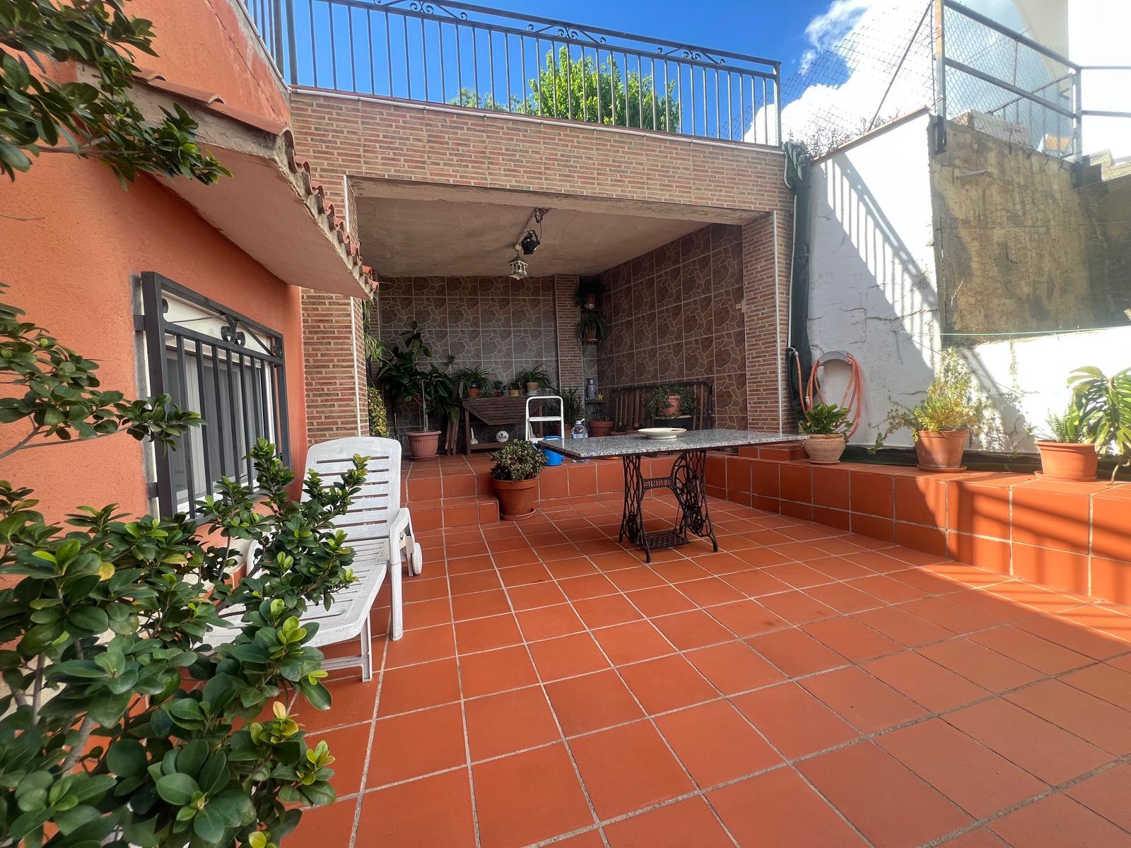 Imagen 5 Casa en venta en Torrelles De Foix / Urbanización Can Coral.