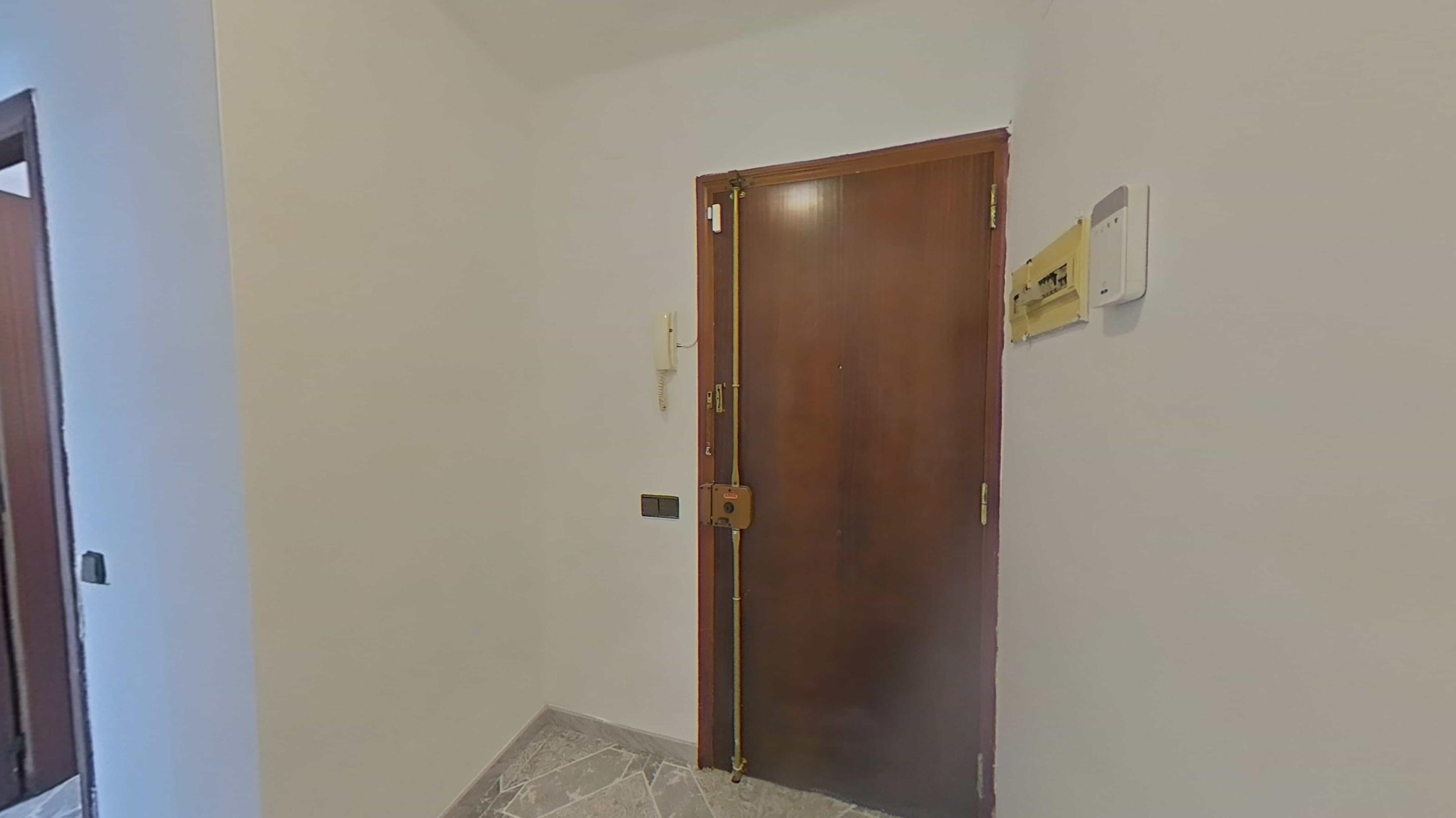 Imagen 5 Piso en venta en Vilafranca Del Penedès / En el centro del barrio de Les Clotes.