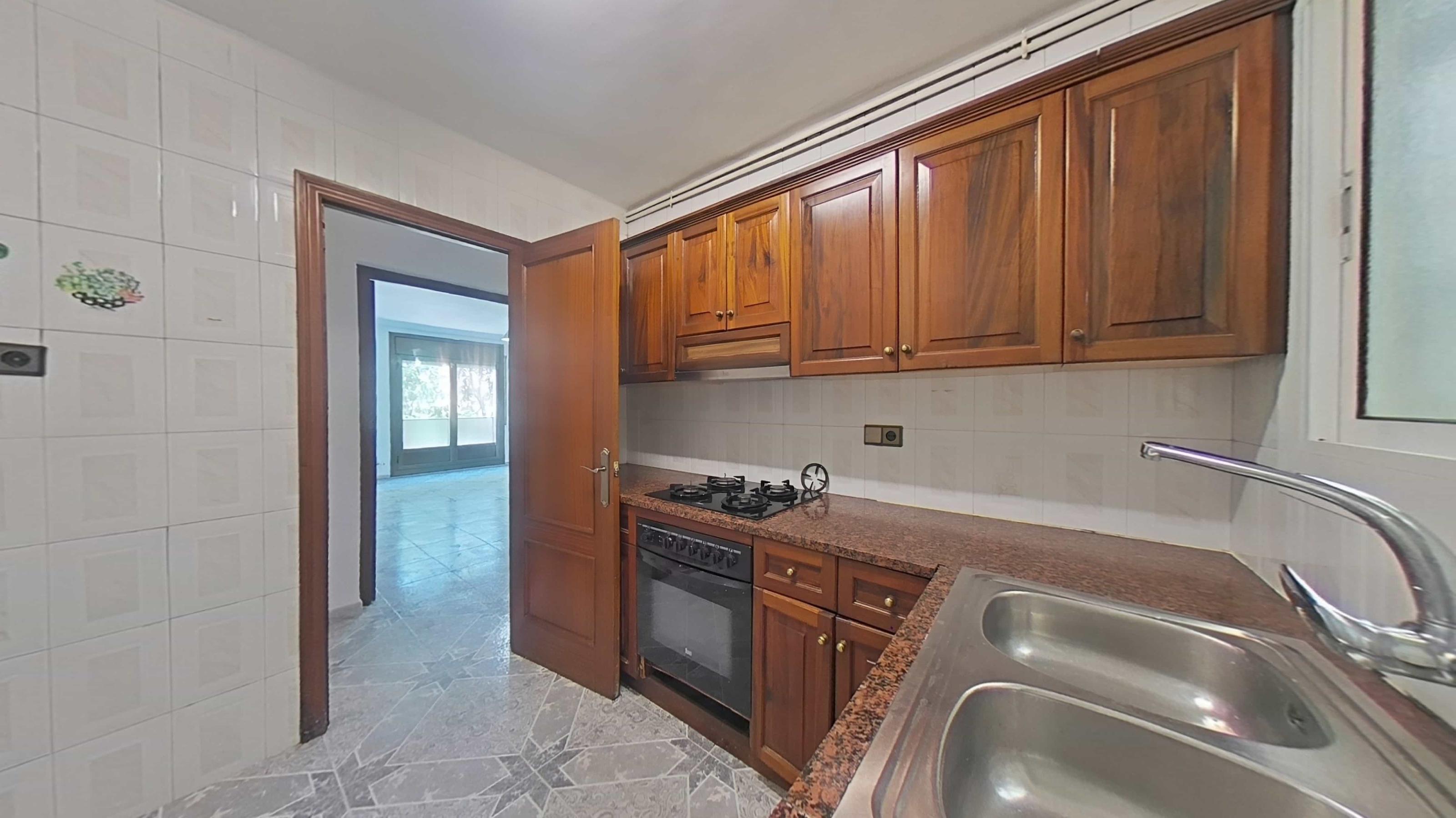 Imagen 2 Piso en venta en Vilafranca Del Penedès / En el centro del barrio de Les Clotes.
