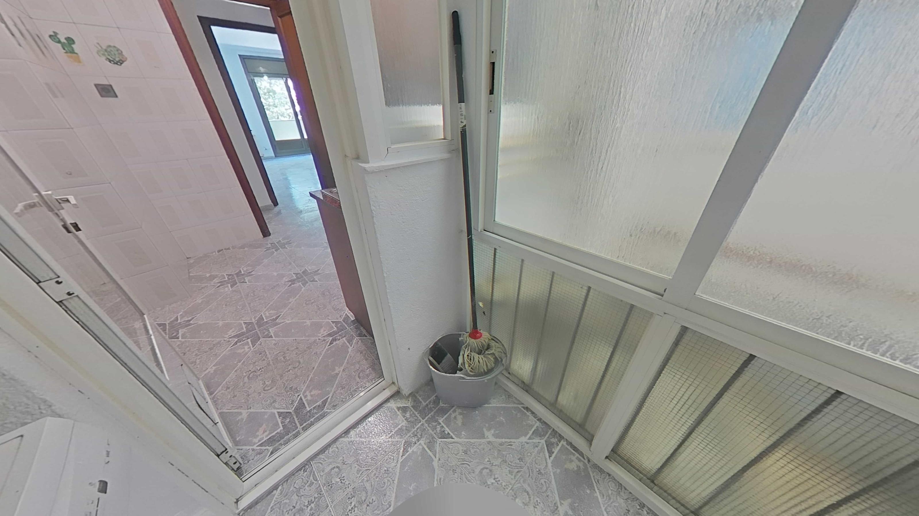 Imagen 16 Piso en venta en Vilafranca Del Penedès / En el centro del barrio de Les Clotes.