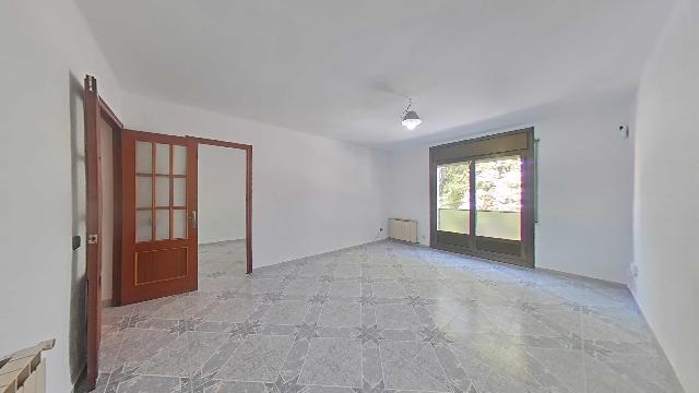 Imagen 1 Inmueble 302613 - Piso en venta en Vilafranca Del Penedès / En el centro del barrio de Les Clotes.