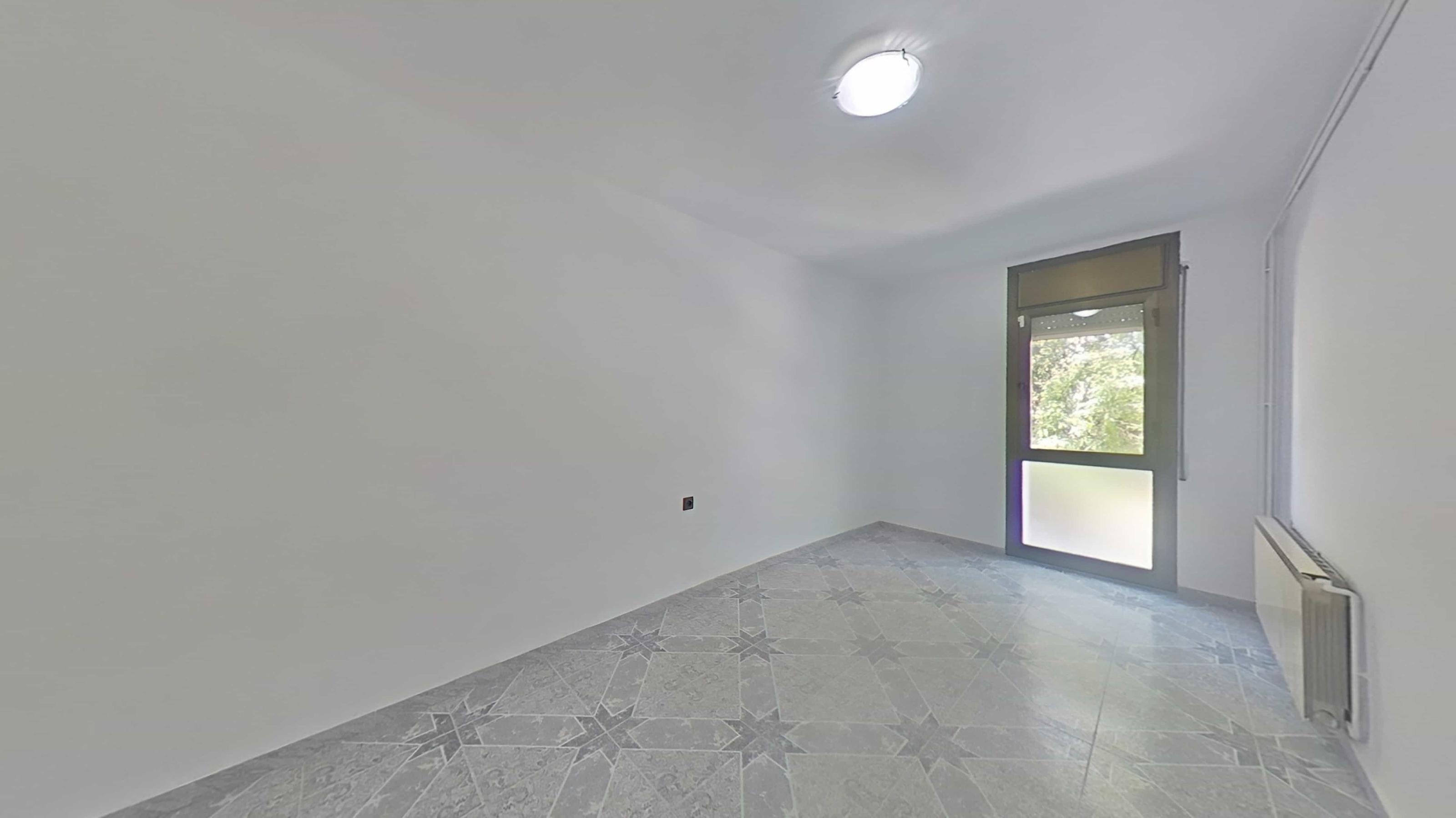 Imagen 17 Piso en venta en Vilafranca Del Penedès / En el centro del barrio de Les Clotes.