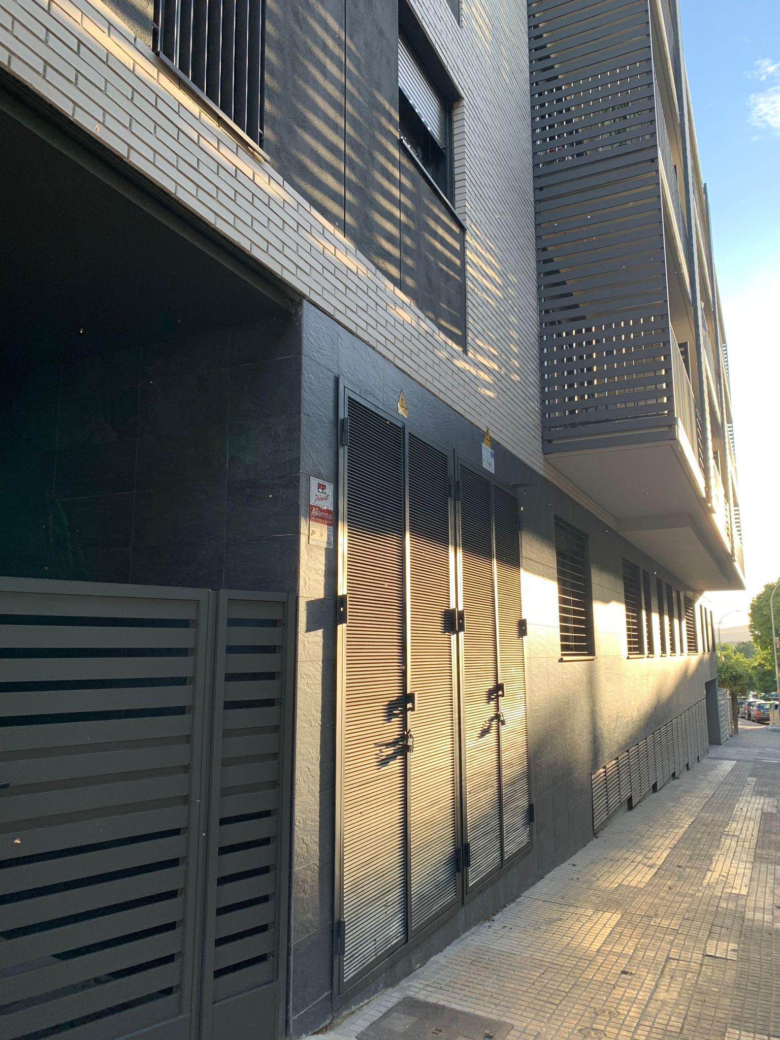 Imagen 30 Piso en venta en Vilafranca Del Penedès / Céntrico, al lado del Institut Milà i Fontanals