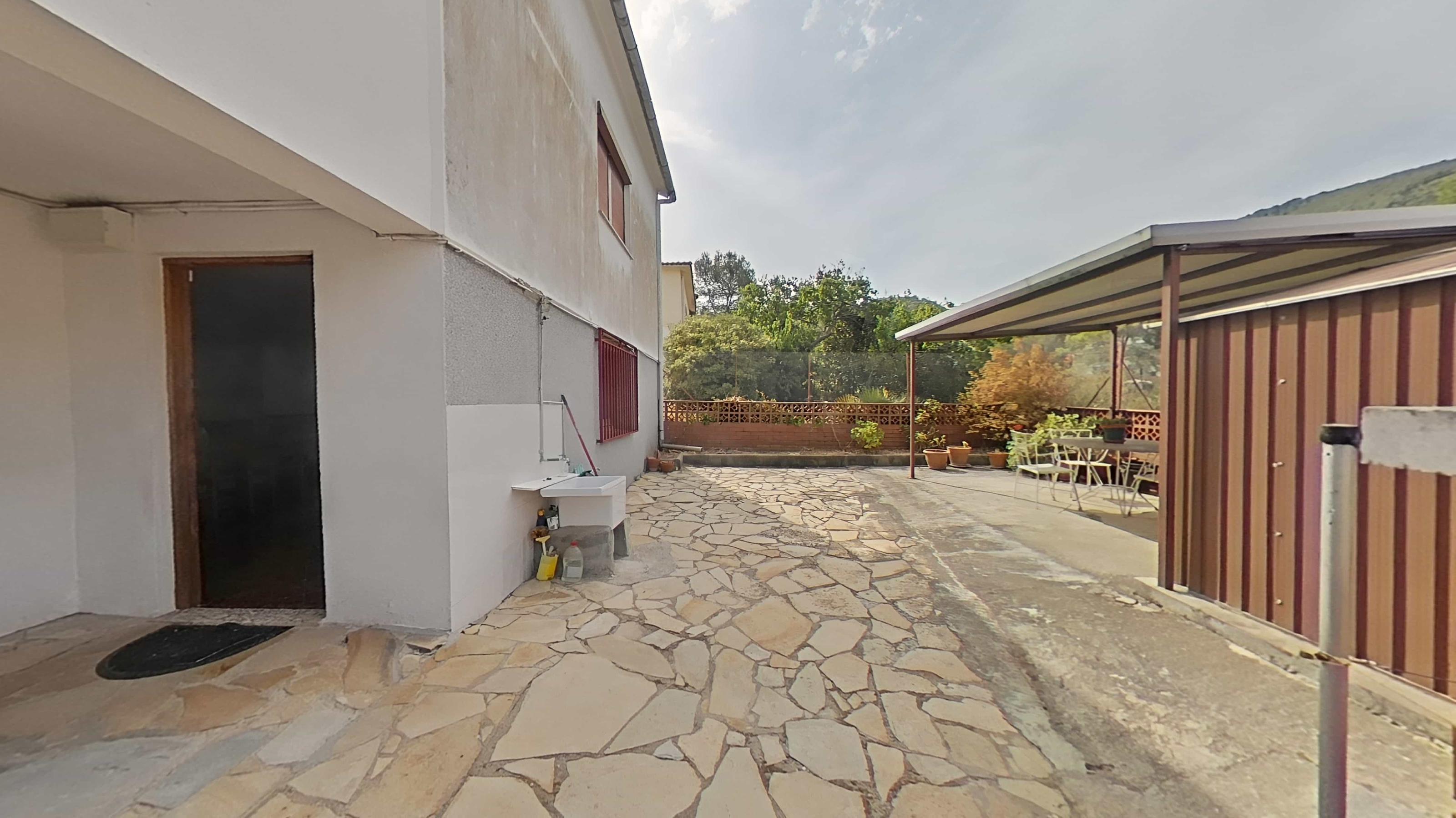 Imagen 30 Casa en venta en Gelida / Entre Gélida y Sant Sadurní d´Anoia