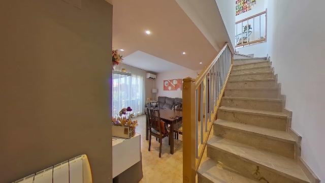 Imagen 11 Inmueble 304240 - Piso en venta en Castellví De La Marca / En el centro de la población, acceso principal.