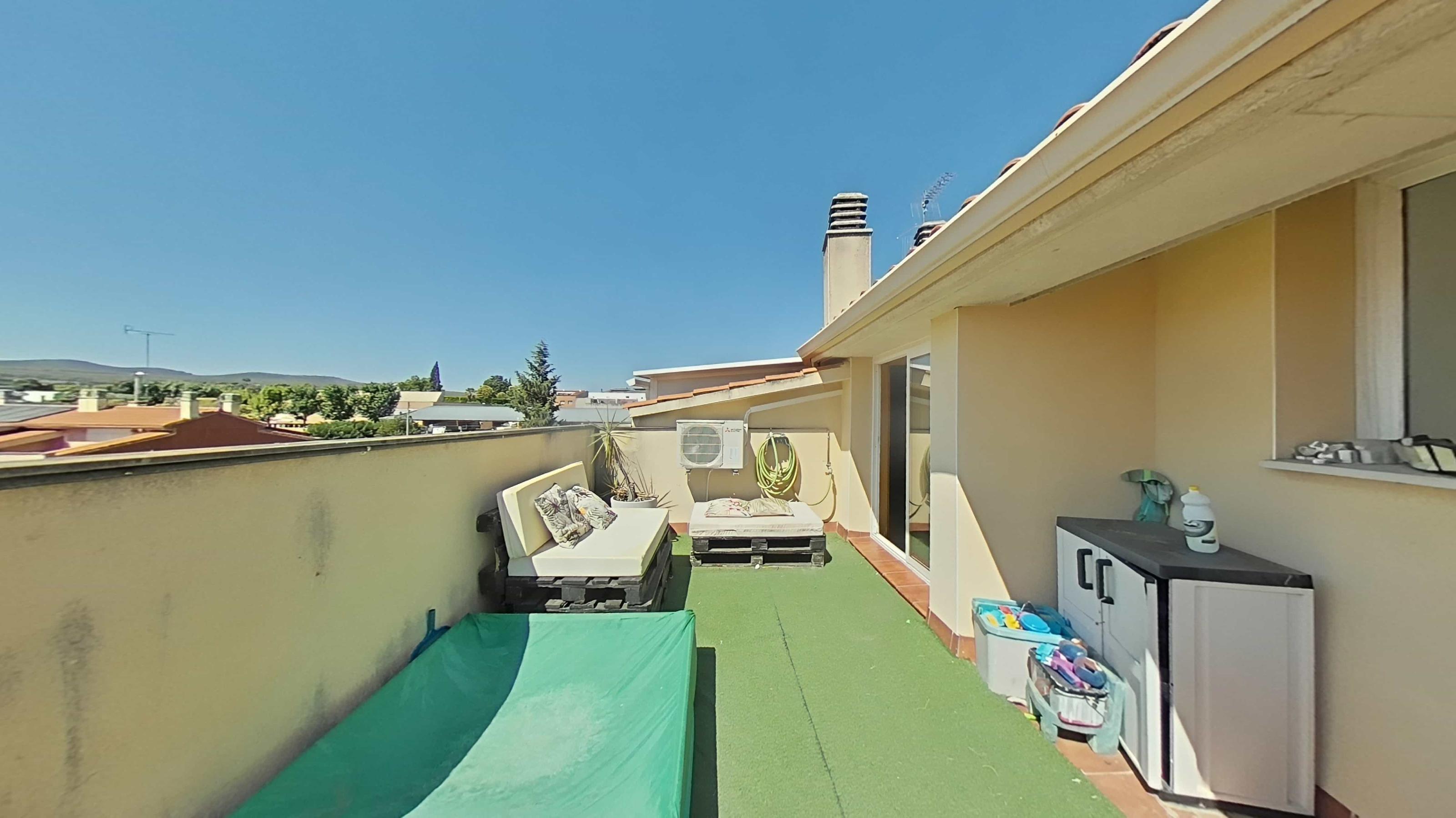 Imagen 30 Piso en venta en Castellví De La Marca / En el centro de la población, acceso principal.