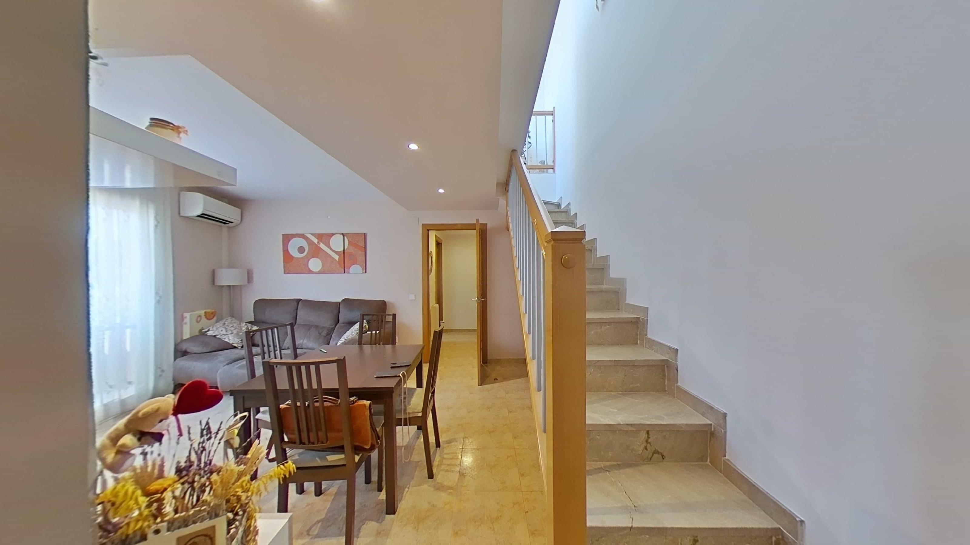 Imagen 9 Piso en venta en Castellví De La Marca / En el centro de la población, acceso principal.