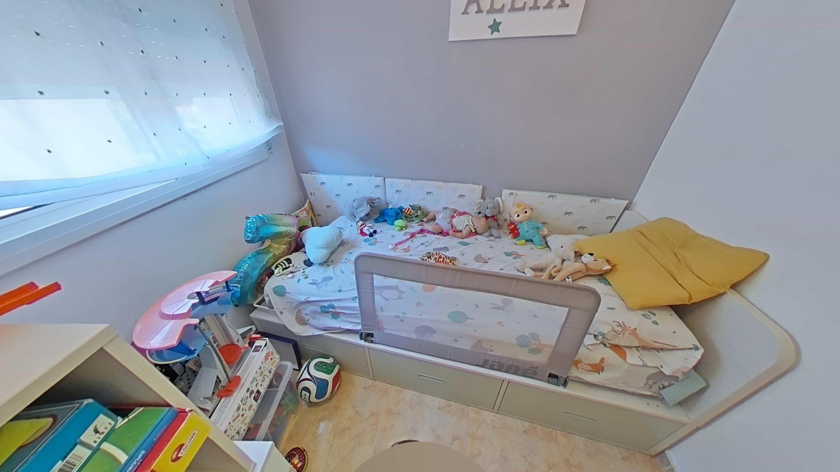 Imagen 20 Piso en venta en Castellví De La Marca / En el centro de la población, acceso principal.
