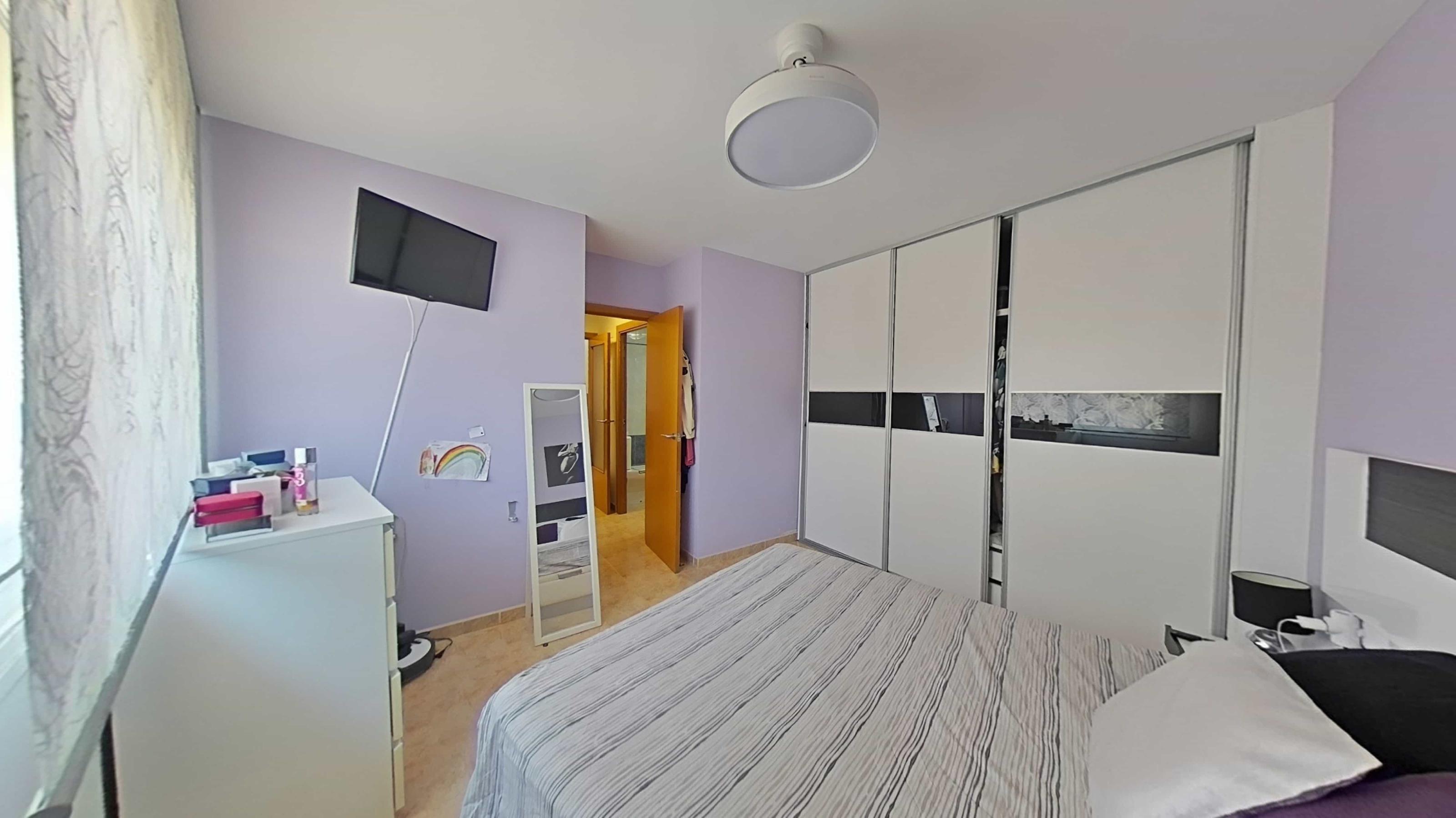 Imagen 4 Piso en venta en Castellví De La Marca / En el centro de la población, acceso principal.