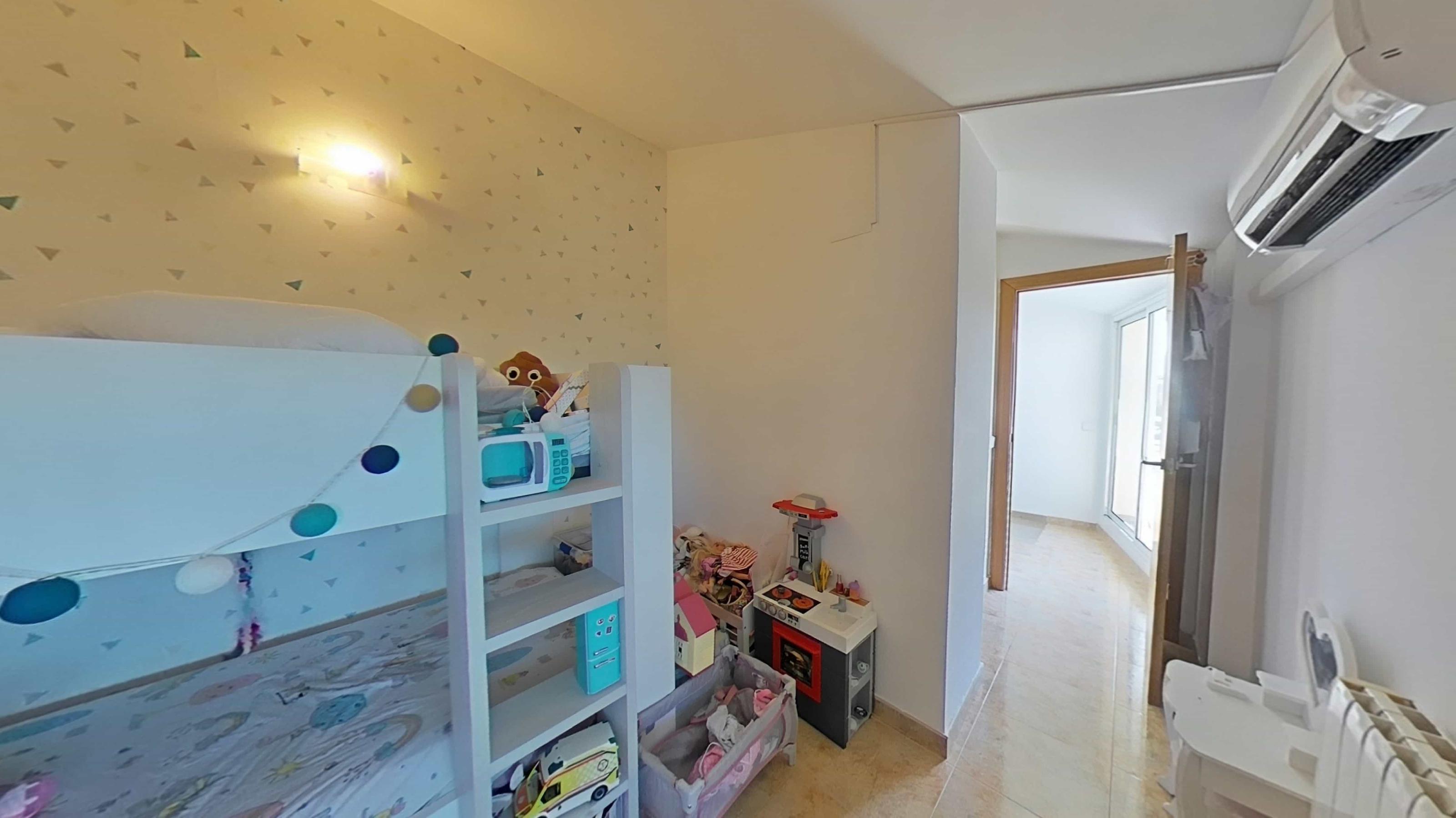 Imagen 26 Piso en venta en Castellví De La Marca / En el centro de la población, acceso principal.